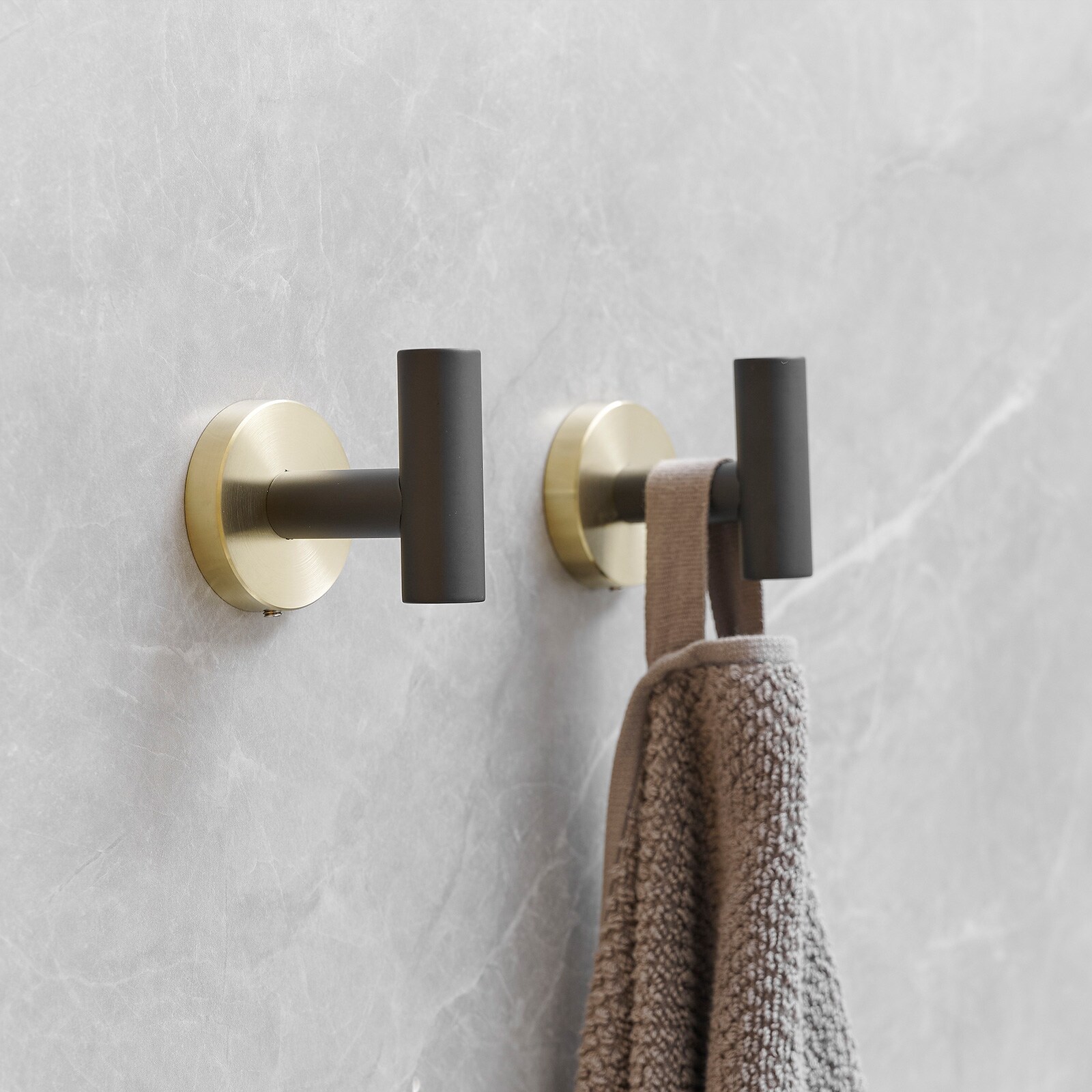 Gancho de Toalla de Pared con Doble Gancho Negro y Dorado