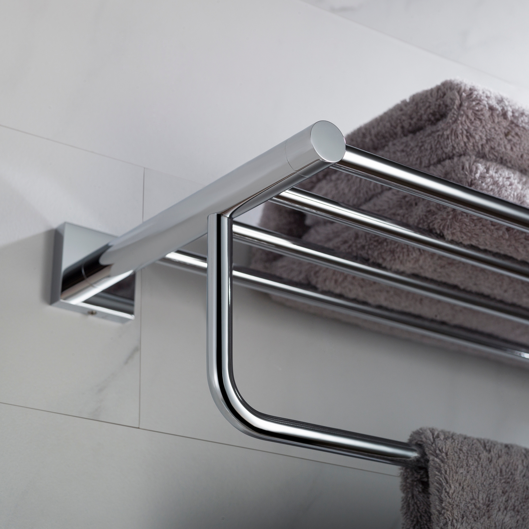 Toallero de Pared Kraus Ventus en Cromo 2.375 pulgadas x 25.75 pulgadas x 2.375 pulgadas KEA-17742CH