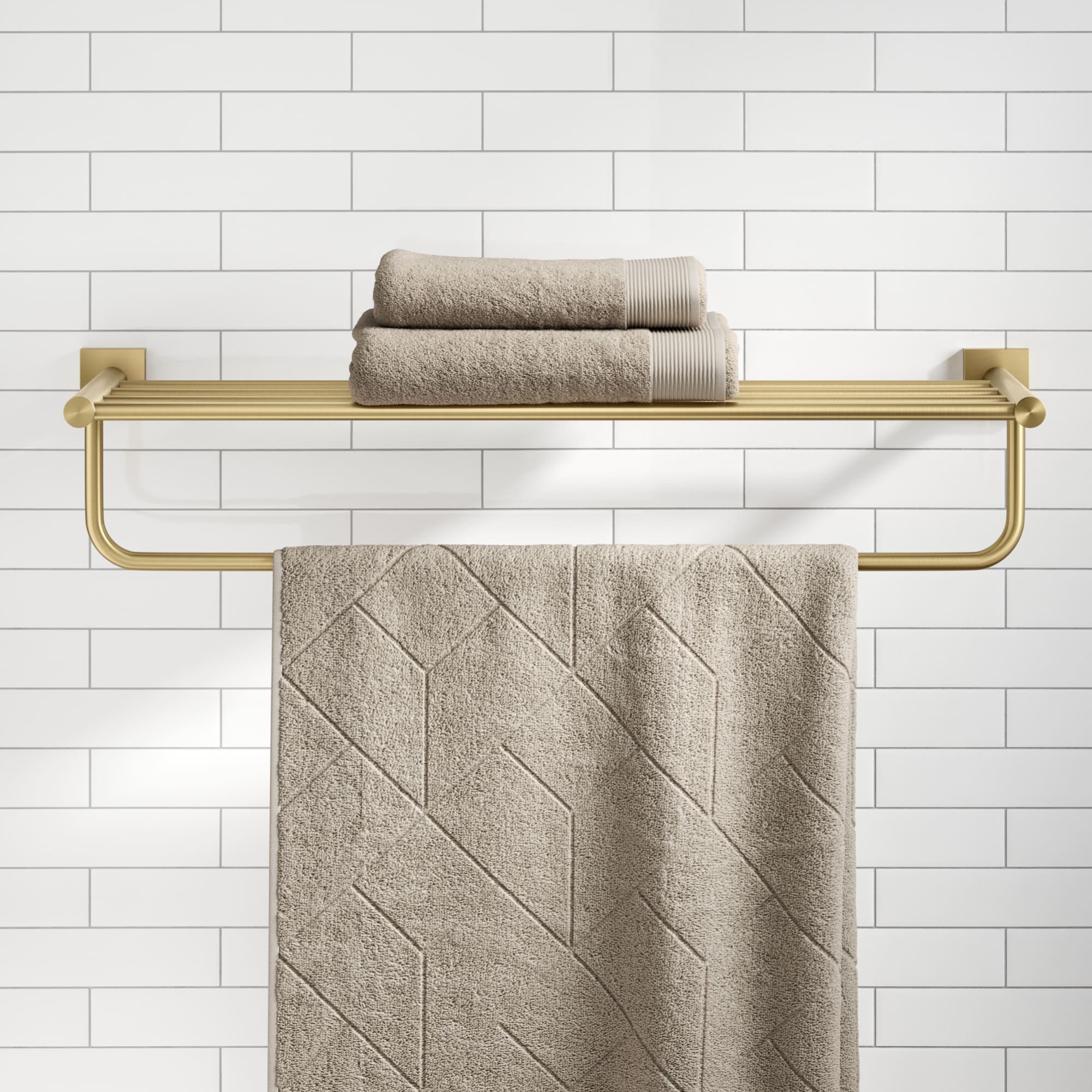 Toallero de Pared en Oro Cepillado Kraus Ventus 8 Pulgadas x 25.38 Pulgadas x 8 Pulgadas