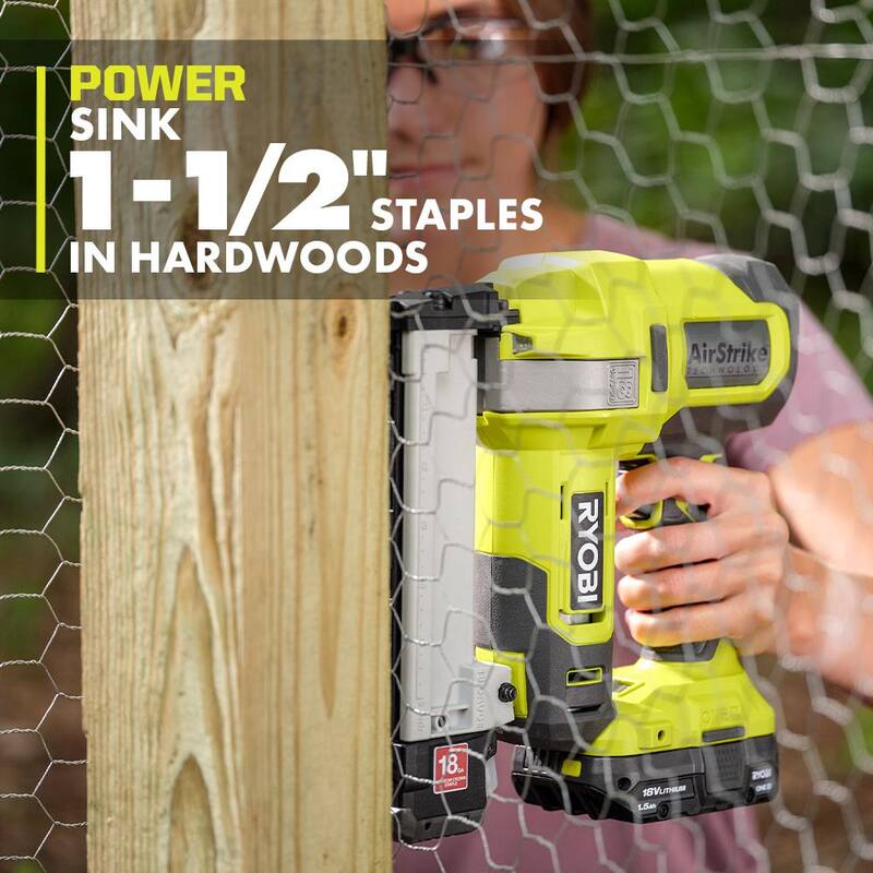 RYOBI ONE+ 18V Clavadora de corona estrecha de calibre 18 inalámbrica con clavos de calibre 18, batería de 2.0 Ah y cargador - P321-P361-PSK005