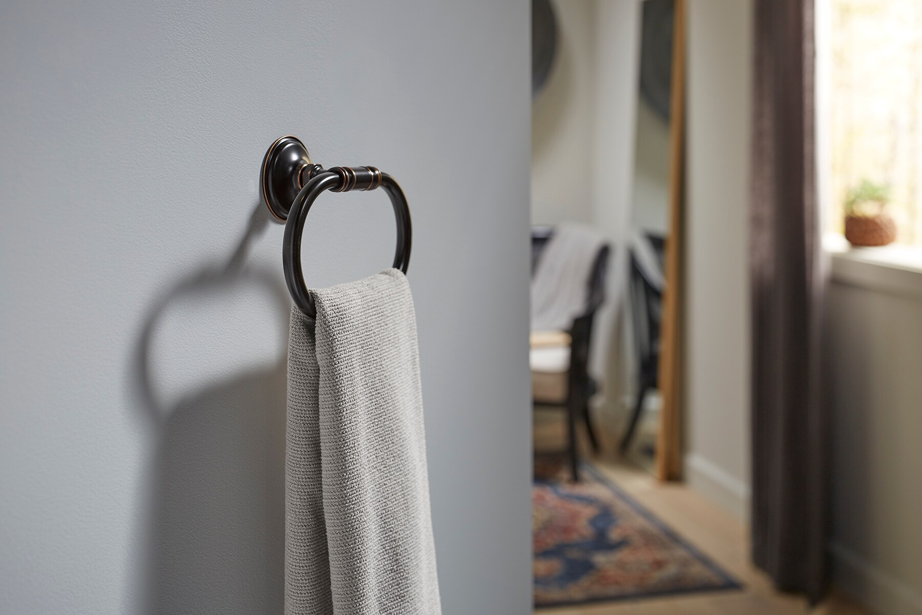 Argolla de Toalla Individual de Pared en Bronce Aceitado con Estilo Eclectico KOHLER K-26501-2BZ