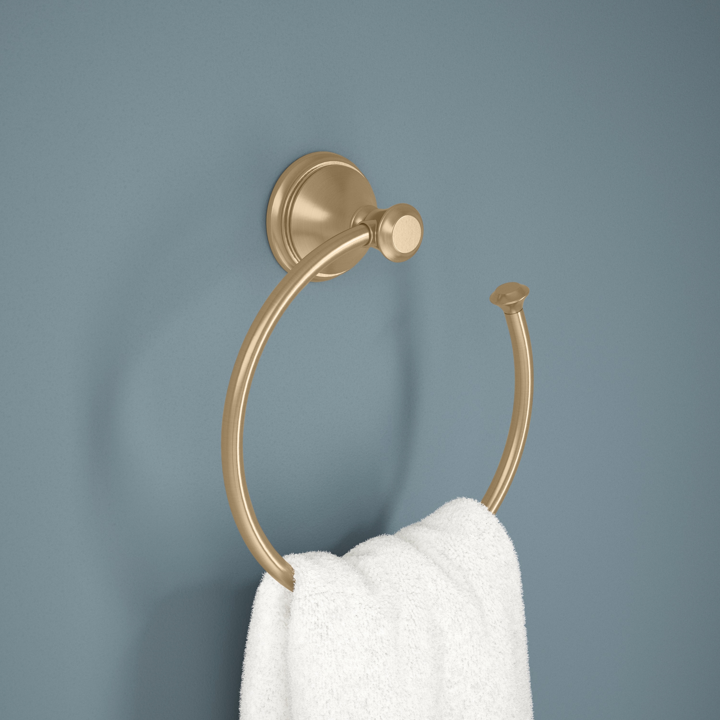 Aro para toalla individual de montaje en pared en bronce champan Delta Cassidy 79746-CZ