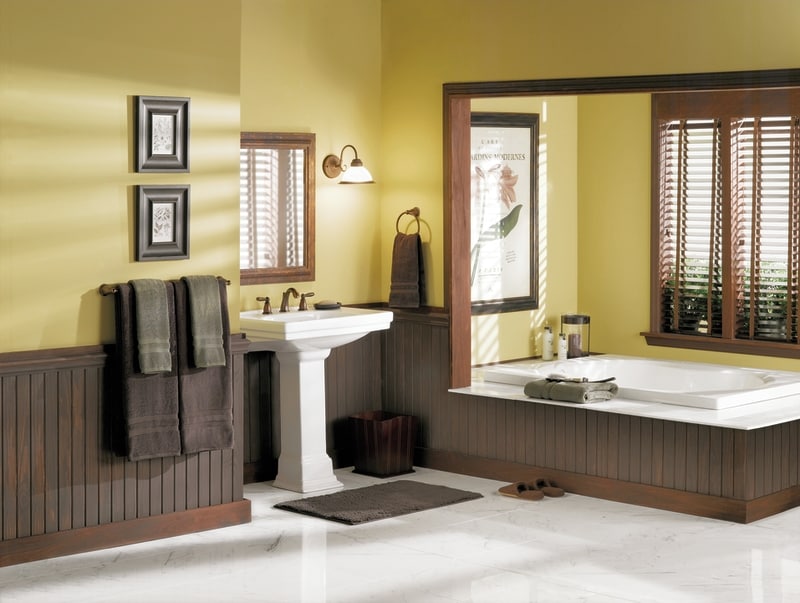 Soporte de Toalla Individual para Pared en Bronce Frotado con Aceite Moen Brantford YB2286ORB