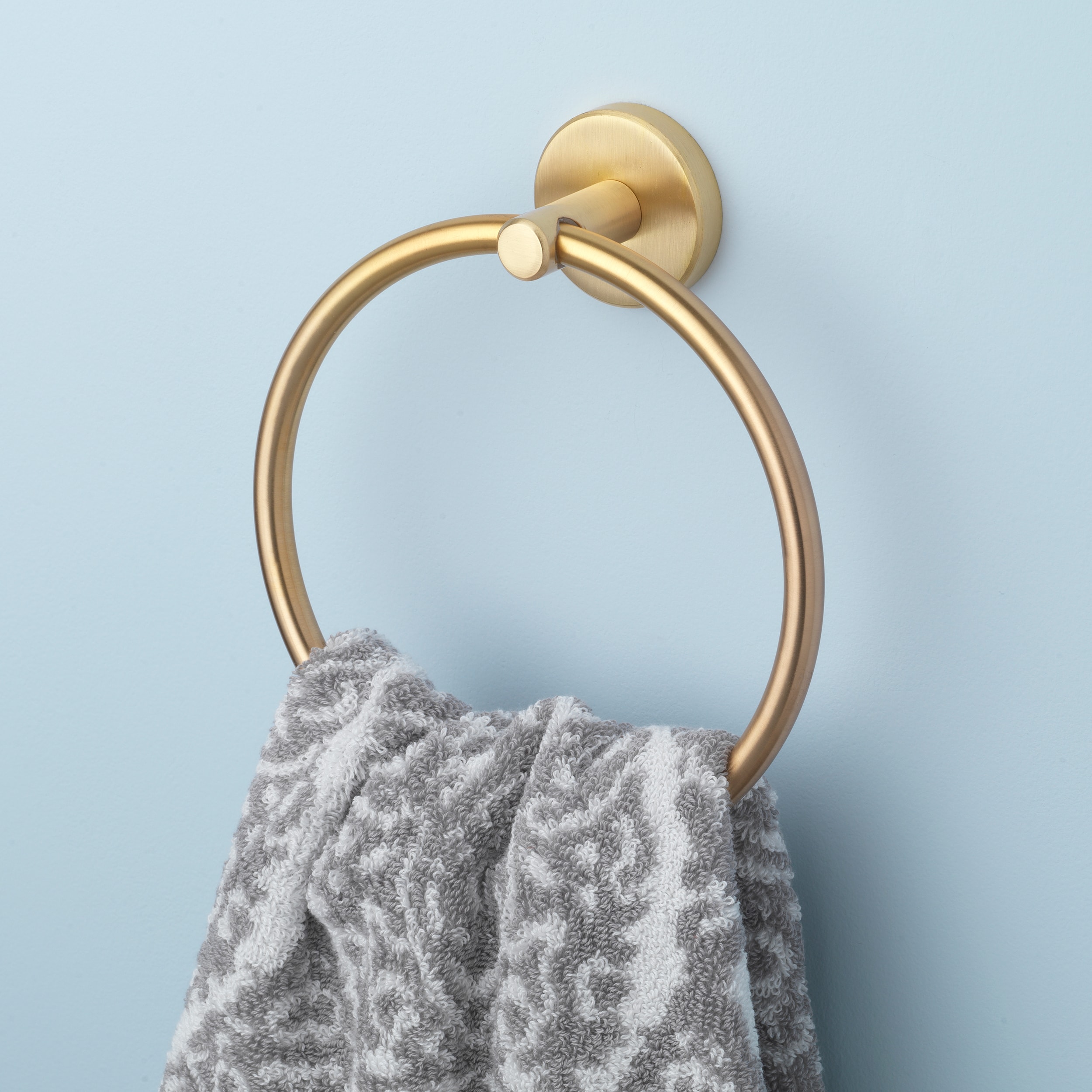 Soporte para toalla individual de pared en acabado dorado cepillado Harlow de allen + roth