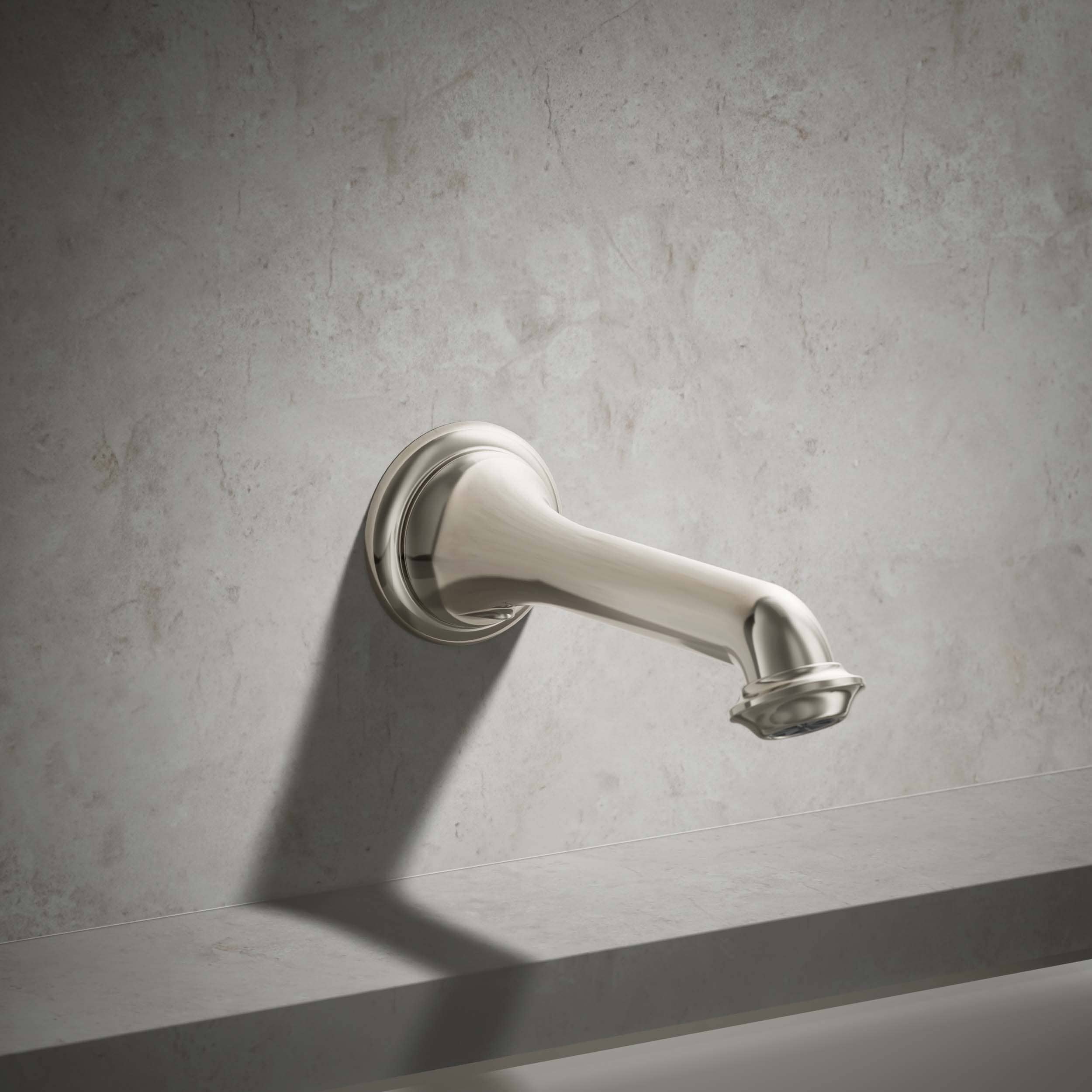 Caño de bañera en níquel pulido vibrante de KOHLER 72792-SN