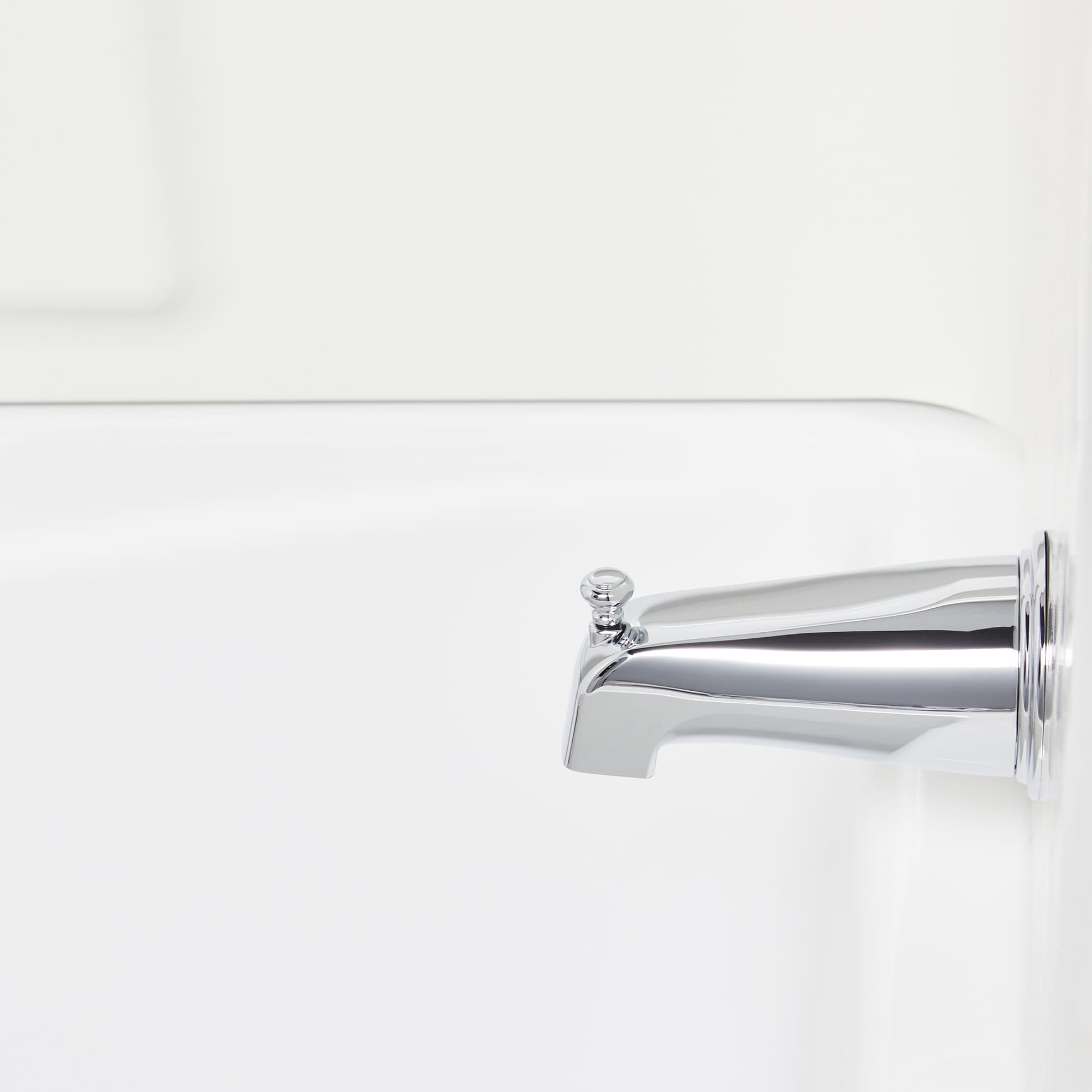 Caño de Bañera Universal de Cromo Pulido American Standard con Desviador (Incluye Placa Decorativa) 8888055.002