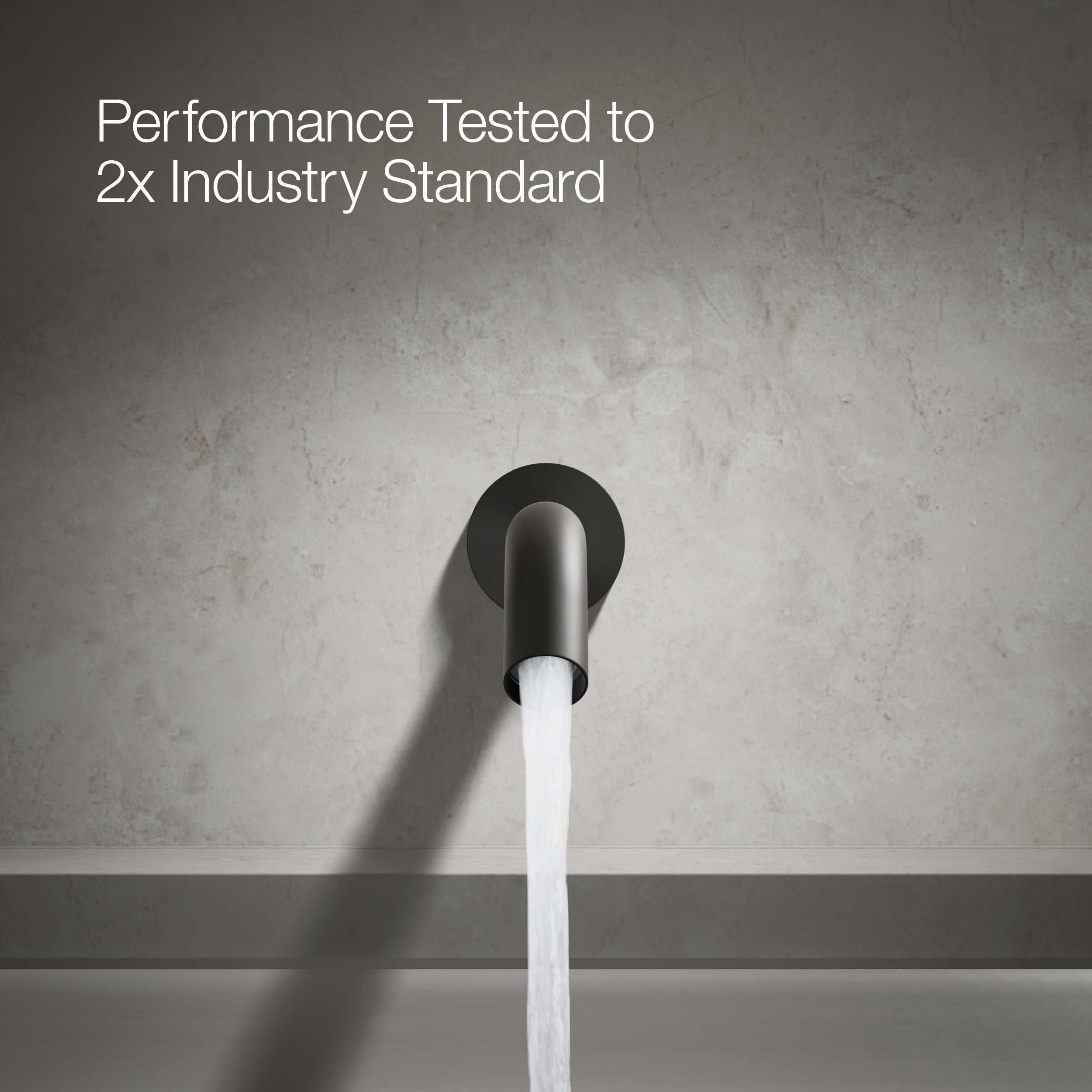 Caño de bañera en color negro mate con ajuste universal KOHLER K-77999-BL