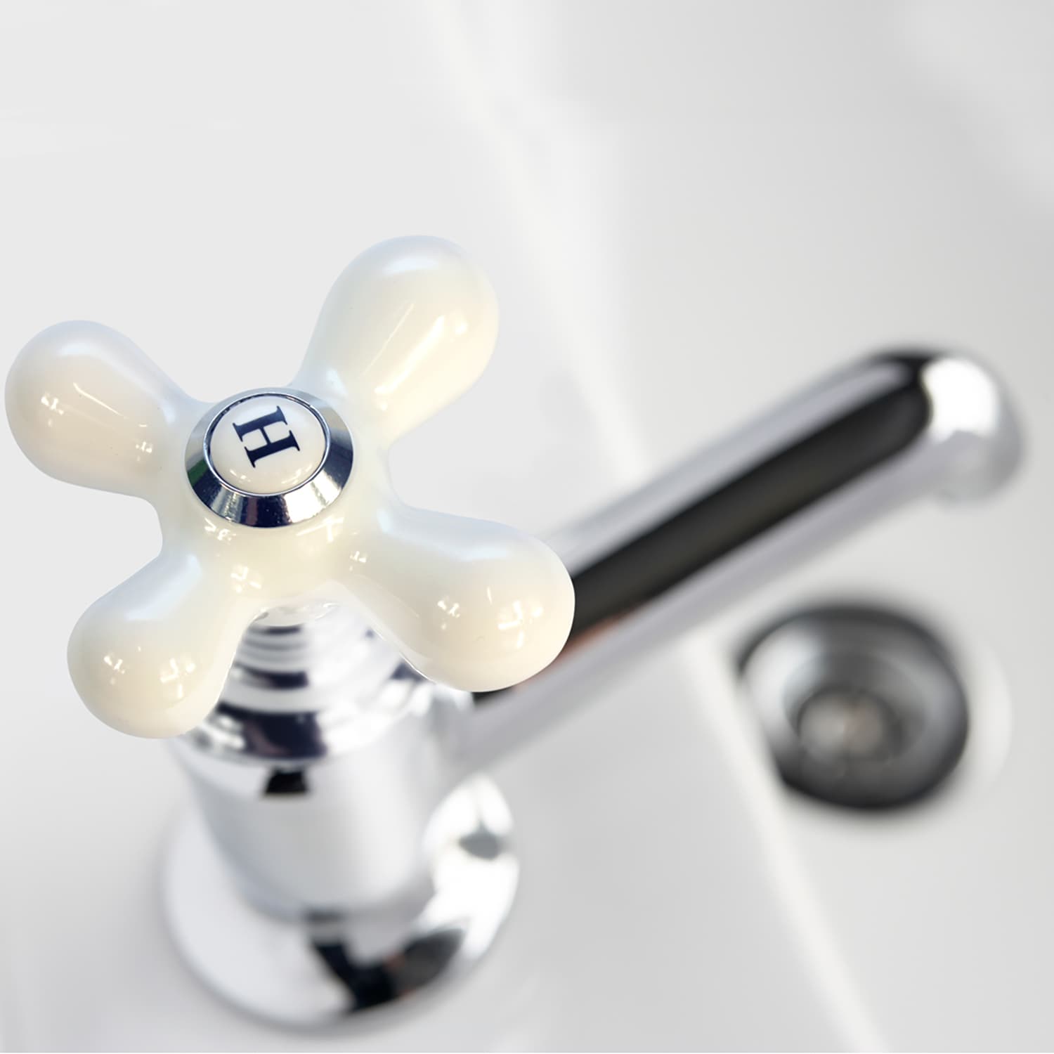 Manija de grifo de lavabo Danco Blanco/Cromo de 1 manija 46004