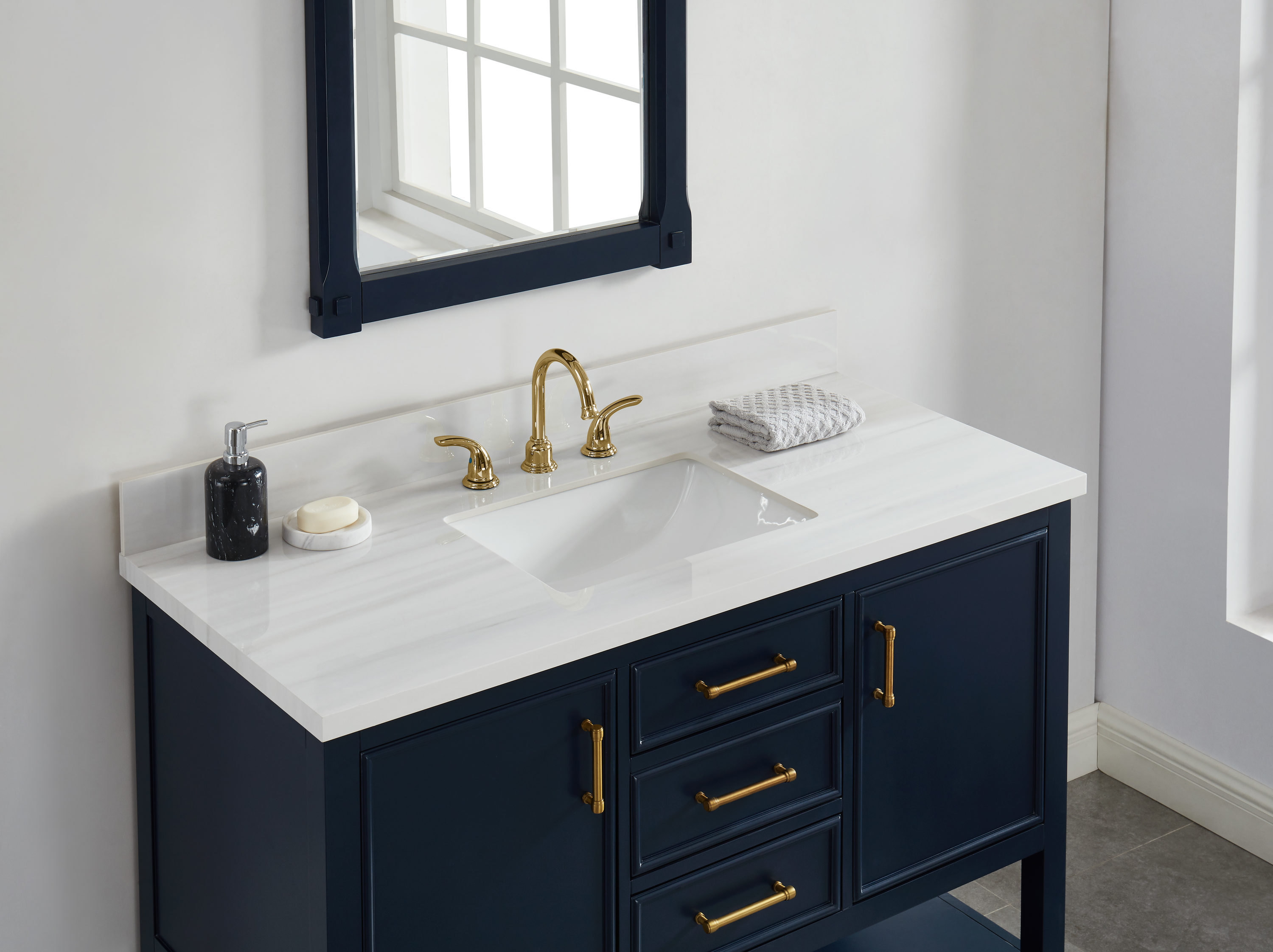 Cubierta de tocador para baño blanca de piedra sinterizada Dolomiti Bianco de 49 pulgadas x 22 pulgadas con lavabo individual bajo cubierta de 3 orificios de allen + roth