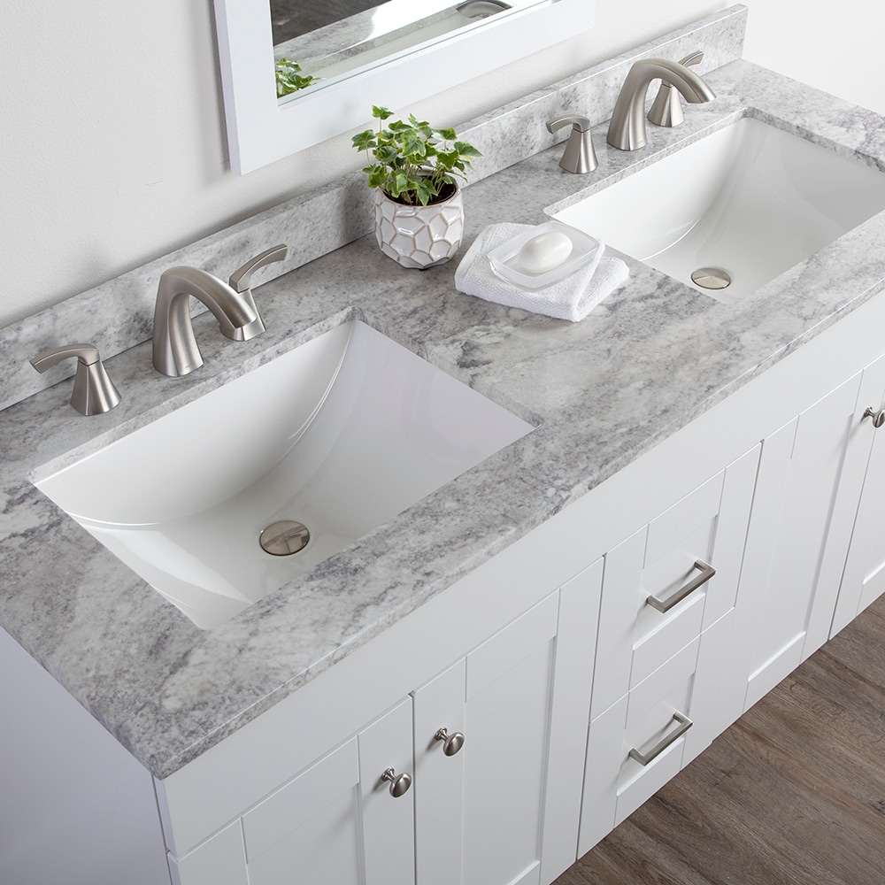 Tapa de tocador de baño de mármol cultivado Solstice de 61 pulgadas x 22 pulgadas con doble lavabo bajo encimera encastrada y 6 orificios de Style Selections Stone Effects R42 VT6122DB.