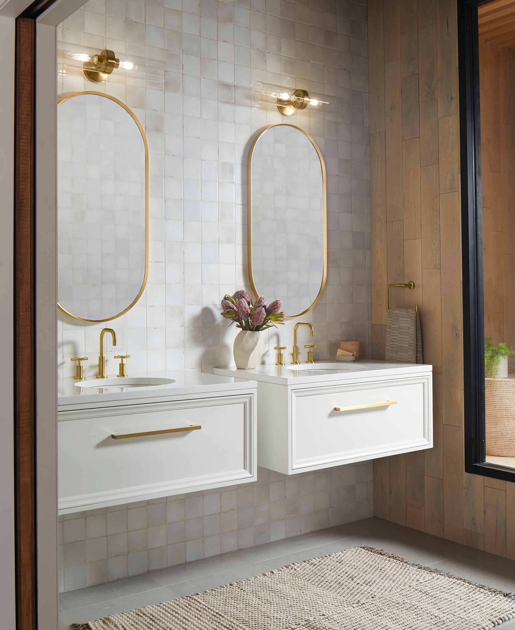 TOPE DE VANIDAD DE BAÑO CON LAVABO SIMPLE DE CUARZO ETERNAL STATUARIO DE 37 PULGADAS X 22.44 PULGADAS Y MONTAJE INFERIOR DE 1 AGUJERO KOHLER Silestone