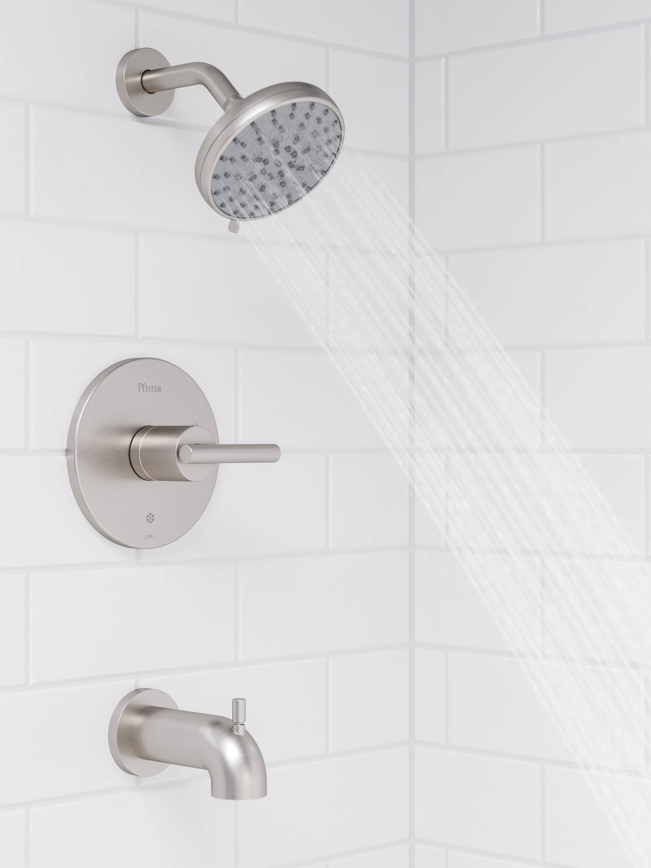 Grifo de bañera y ducha redondo de 5.59 pulgadas con válvula de 1 mango, función múltiple y defensa contra manchas en níquel cepillado Zeelan de Pfister