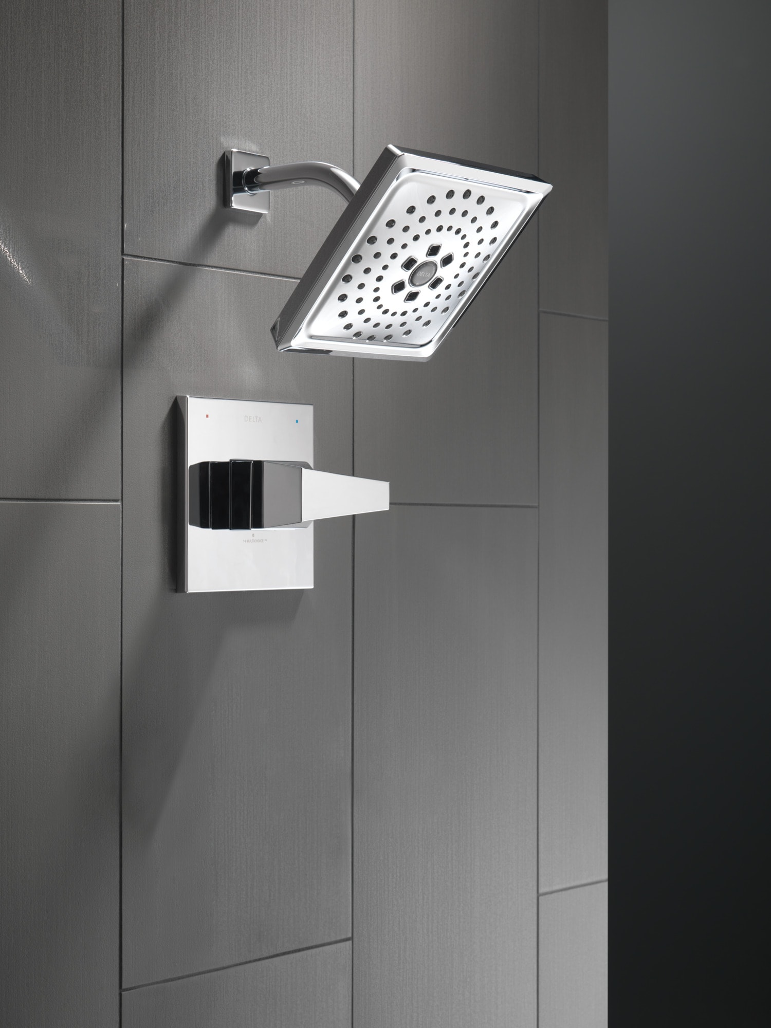Grifo de bañera y ducha de 7.625 pulgadas cuadradas con acabado en cromo Lumicoat de Delta Trillian de un solo mango y función múltiple con válvula T14243-PR.