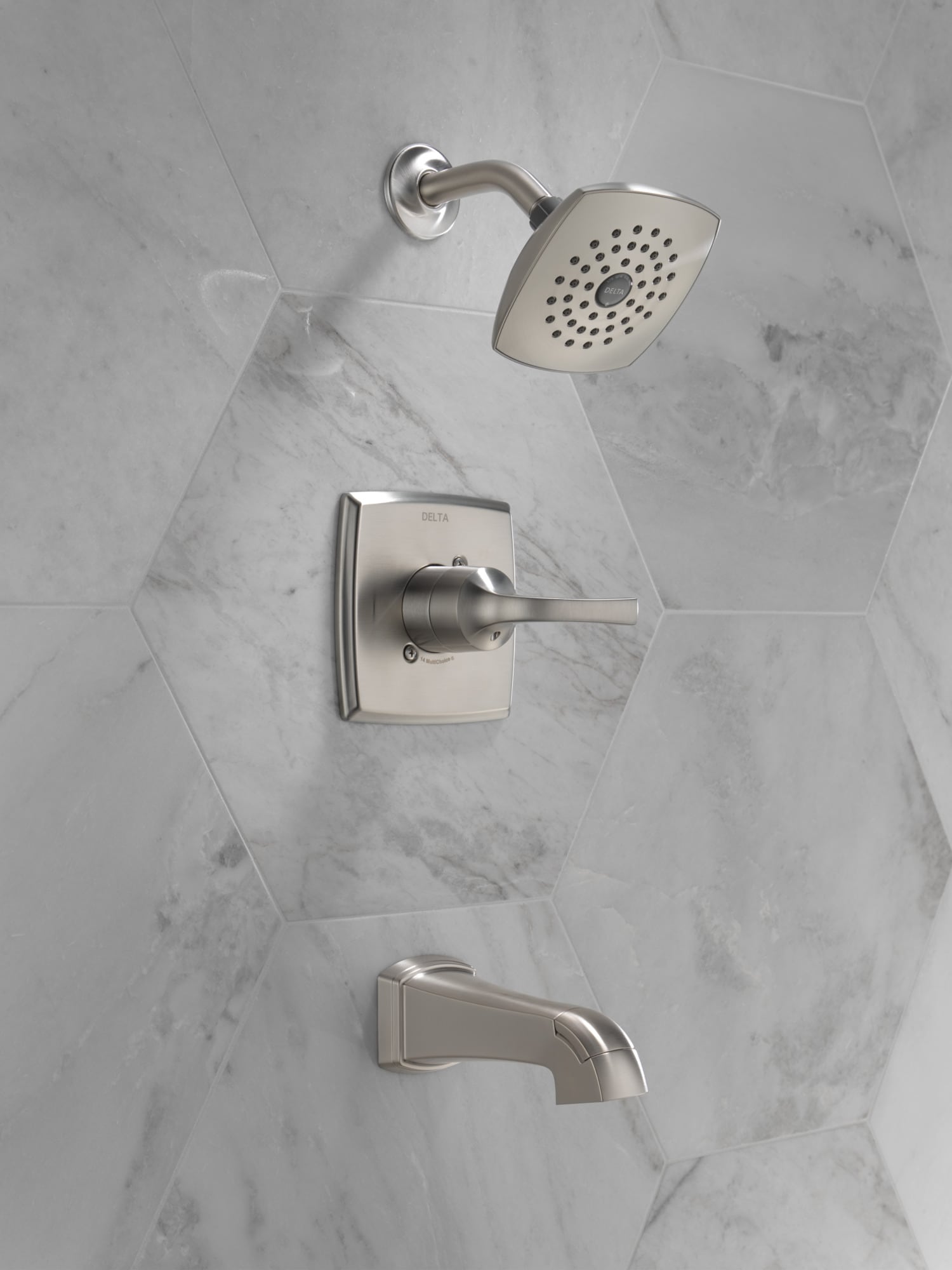 Grifo de bañera y ducha de una sola función con manija única de níquel cepillado Delta Knoxville y válvula de 5.25 pulgadas cuadradas - 144854-SS