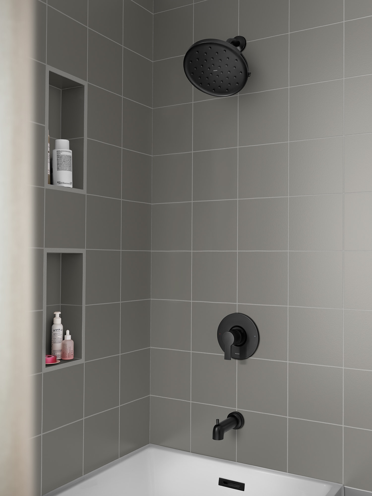 Grifo de bañera y regadera redondo de 9 pulgadas en negro mate de una sola función con manija y válvula Magnetix Avri de Moen 82156BL