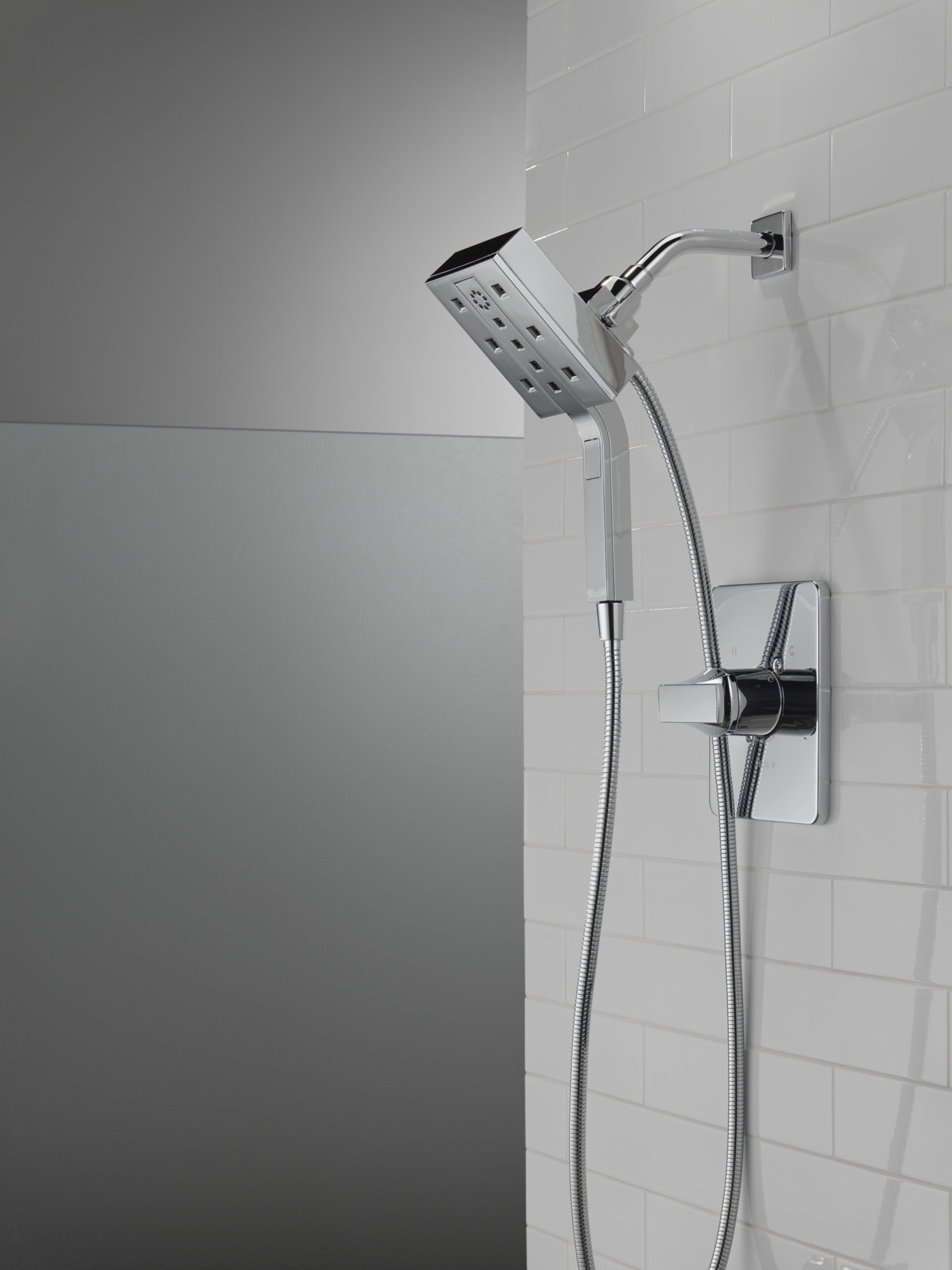 Llave Monomando de Bañera y Ducha Delta Velum Cromo vendida por separado T14237-LHD