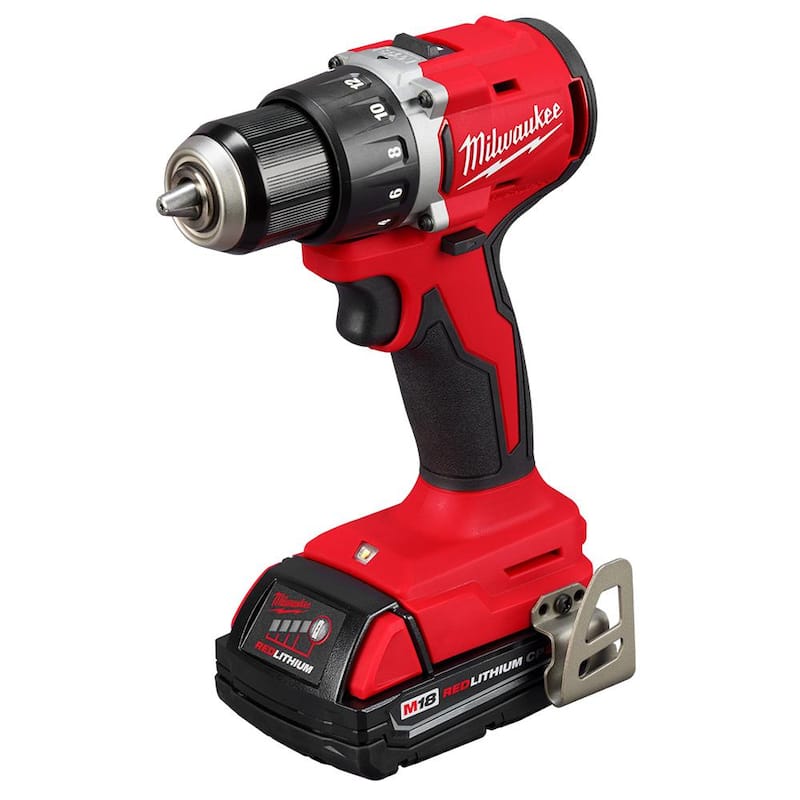 Equipo de taladro/atornillador compacto inalámbrico sin escobillas de litio Milwaukee M18 de 18 V con dos baterías de 2.0 Ah, cargador y estuche - 3601-22CT