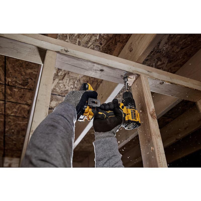Martillo perforador compacto inalámbrico DEWALT ATOMIC de 20 voltios de iones de litio con broca de 1/2 pulgadas, batería de 3.0Ah, cargador y bolso - DCD799L1