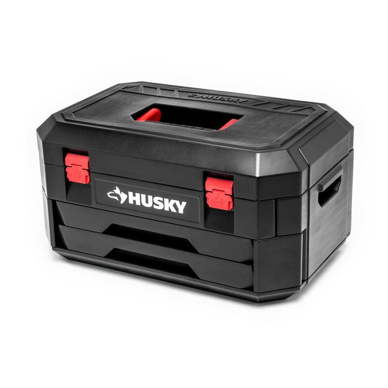 Juego de herramientas mecánicas con trinquete Husky de 1/4 in., 3/8 in. y 1/2 in. de 72 dientes con caja (244 piezas) - H244MTSCHEST