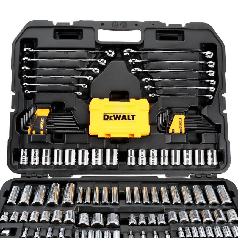 Set de herramientas para mecánicos DEWALT de 1/4, 3/8 y 1/2 pulgadas en cromo pulido (168 piezas) - DWMT73803.