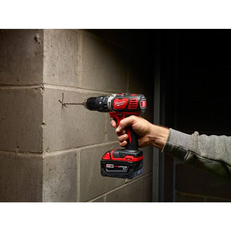 Milwaukee M18 Taladro/Atornillador de Percusión Inalámbrico de Iones de Litio de 18V 1/2 pulgadas (Herramienta solamente) - 2607-20