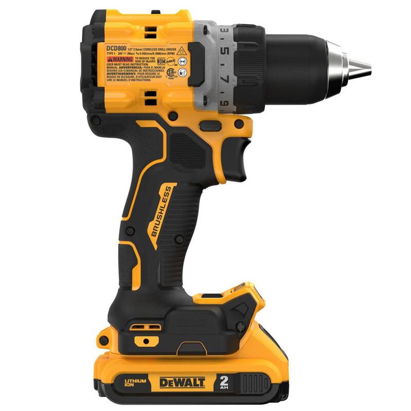 Juego de taladro inalámbrico DEWALT 20V MAX de iones de litio sin escobillas 1/2 pulg. con (2) baterías de 2.0 Ah, cargador y bolso - DCD800D2