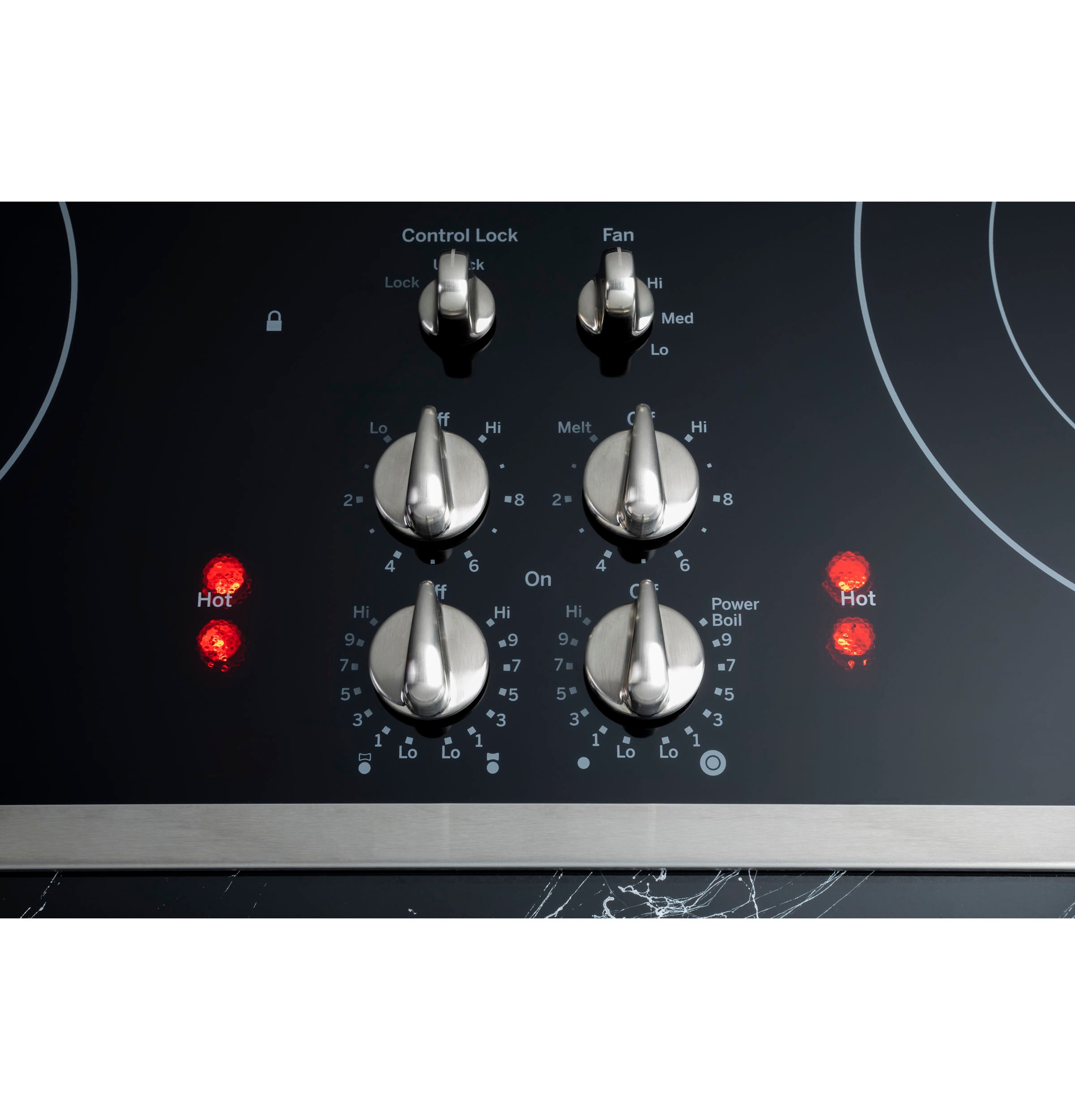Cubierta de cocina eléctrica de acero inoxidable con superficie lisa de 30 pulgadas y 4 quemadores de perfil GE Profile con sistema de escape descendente y elemento puente PP9830SRSS