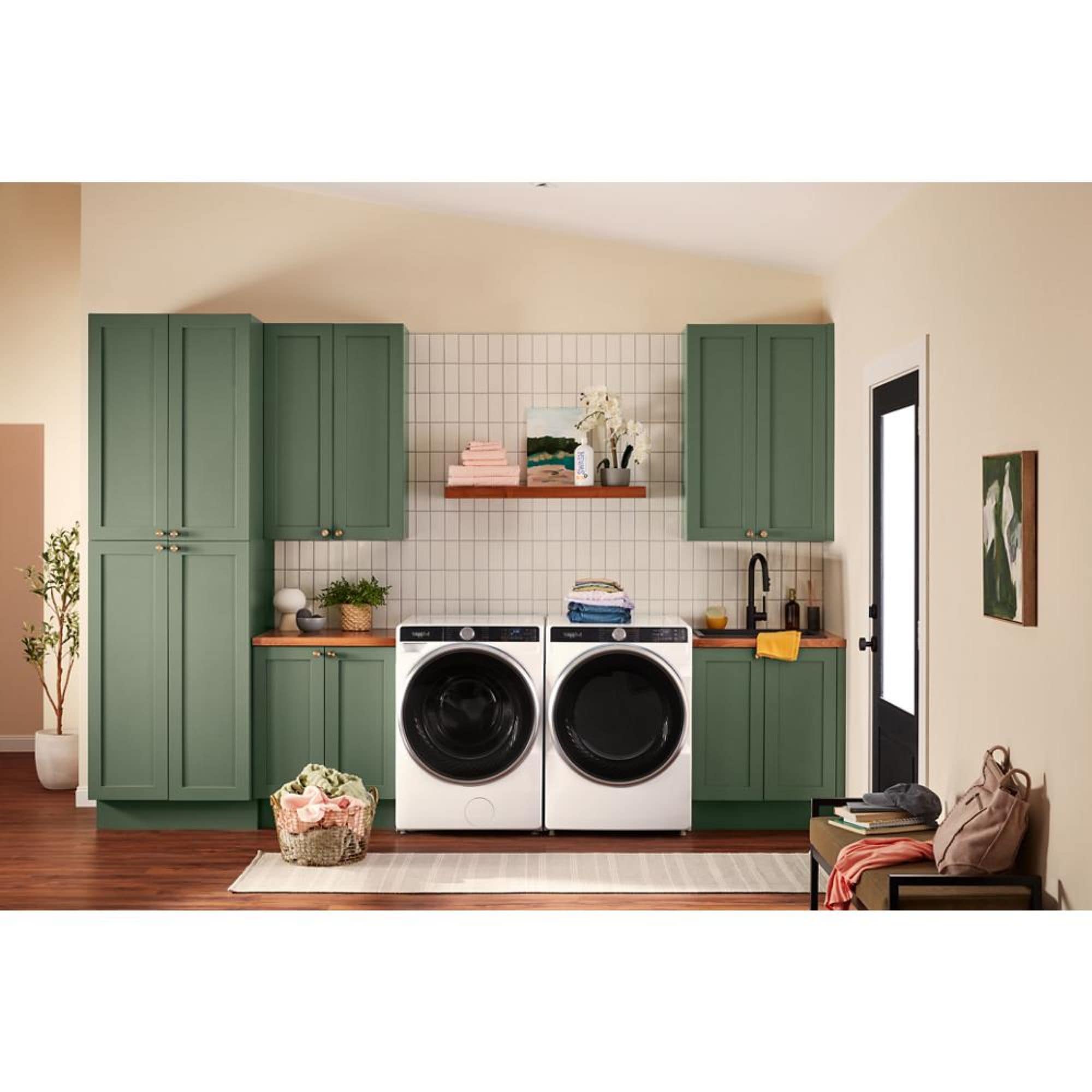 Secadora de gas apilable compatible con vapor de 7.4 pies cúbicos de Whirlpool (Blanca)