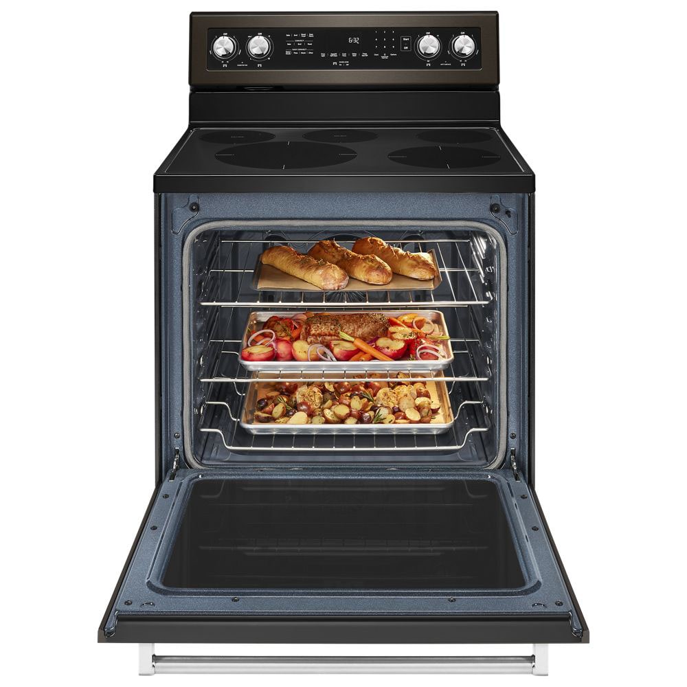Estufa eléctrica independiente con horno de convección de 6.4 pies cúbicos, 5 quemadores y cubierta de vidrio de 30 pulgadas en acero inoxidable negro con acabado PRINTSHIELD de KitchenAid