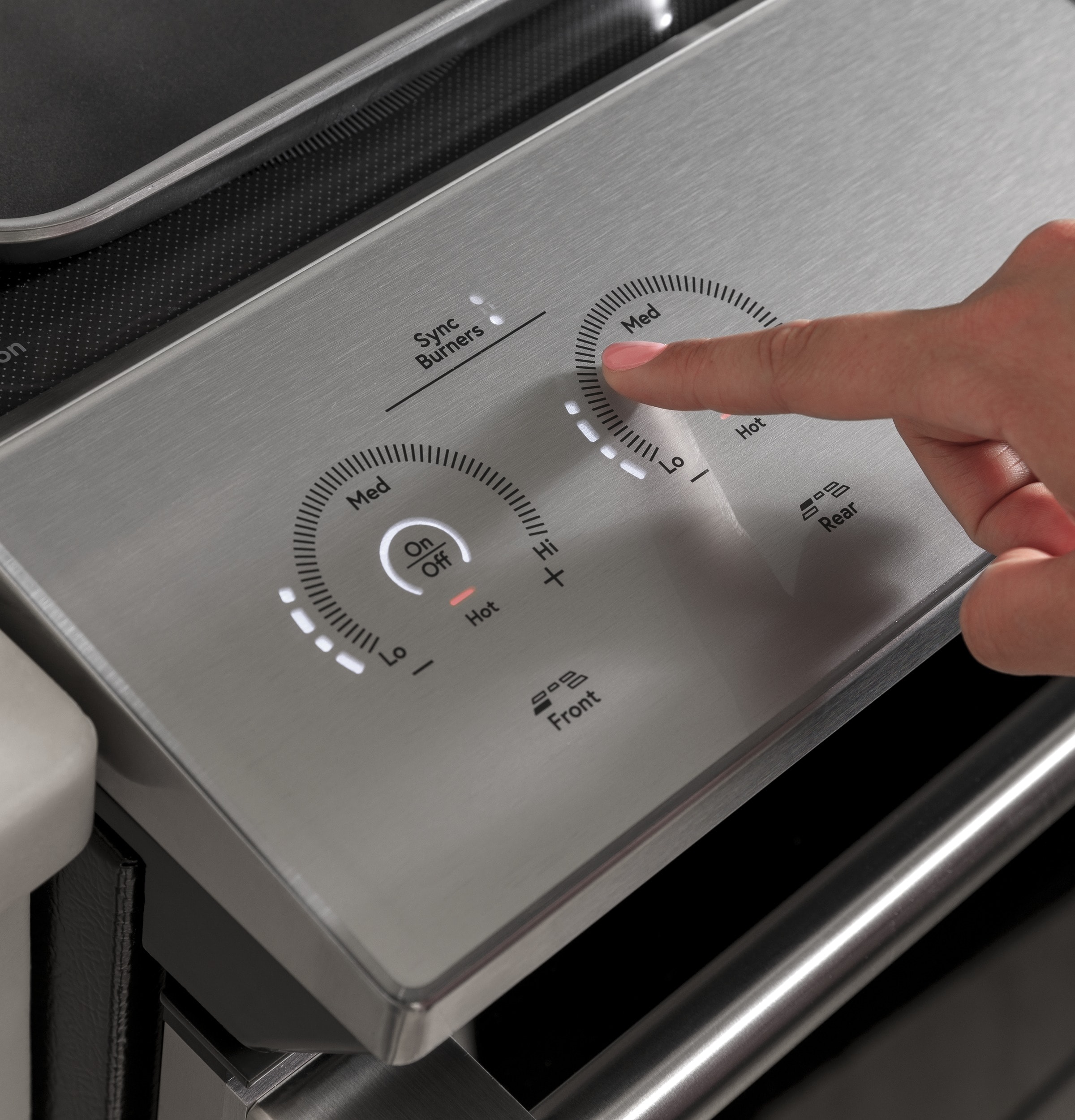 Estufa de Inducción Deslizable de Vidrio Moderno de 30 pulgadas con 5 quemadores, horno de convección de 5.7 pies cúbicos y 5.3 pies cúbicos (Vidrio Platino)