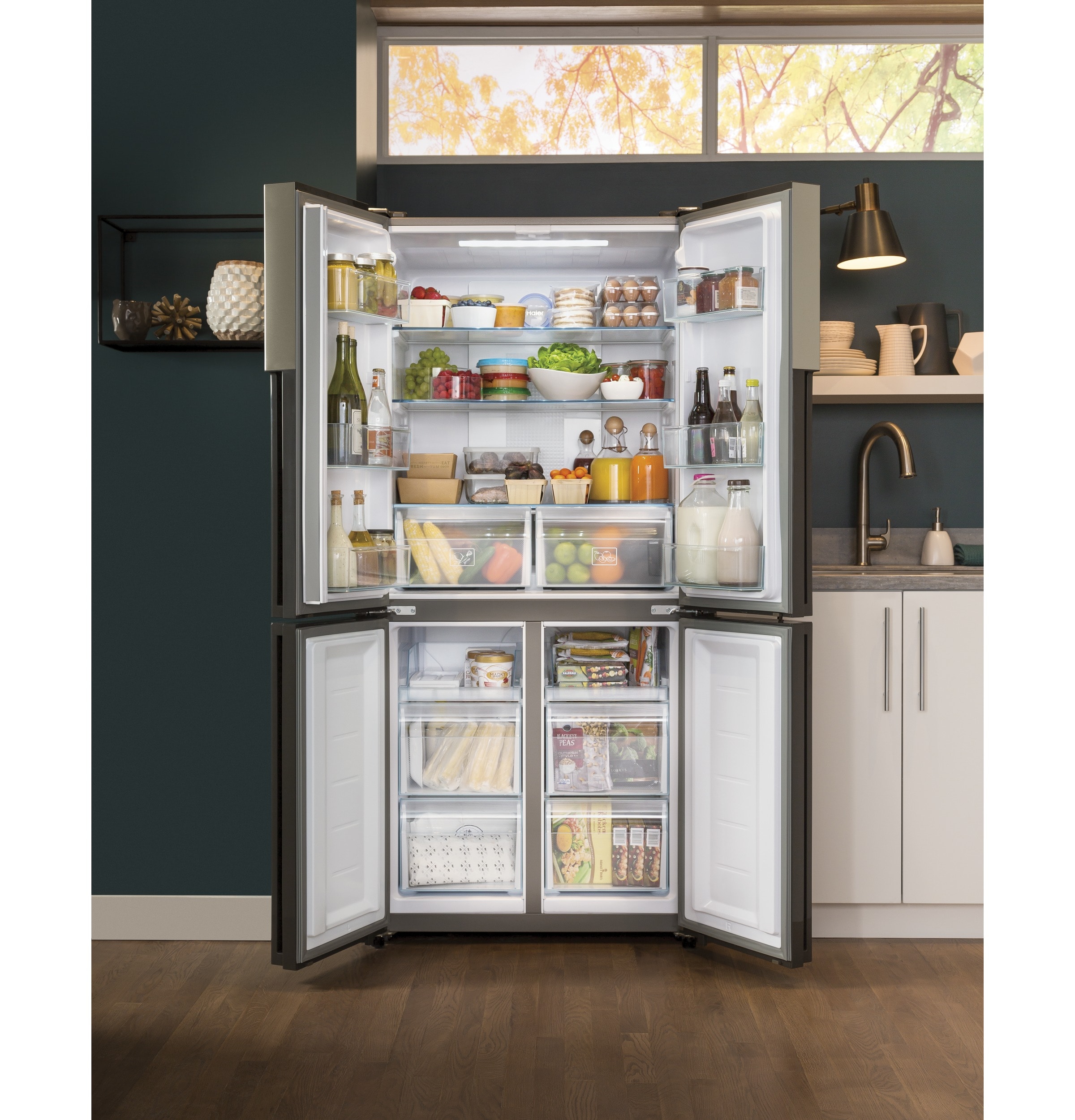 Refrigerador Haier de 16.8 pies cúbicos de profundidad de mostrador con congelador inferior y opción de fabricador de hielo (se vende por separado) (Acero inoxidable) Certificado ENERGY STAR QHE16HYPFS