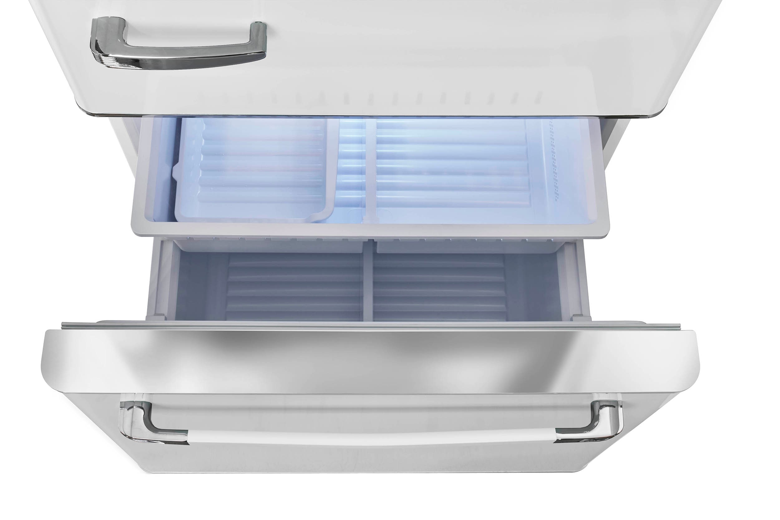 Refrigerador Retro Clásico ÚNICO de 17.7 Pies Cúbicos con Congelador Inferior y Hacedor de Hielo (Blanco Malvavisco) Certificado ENERGY STAR UGP-510L W AC