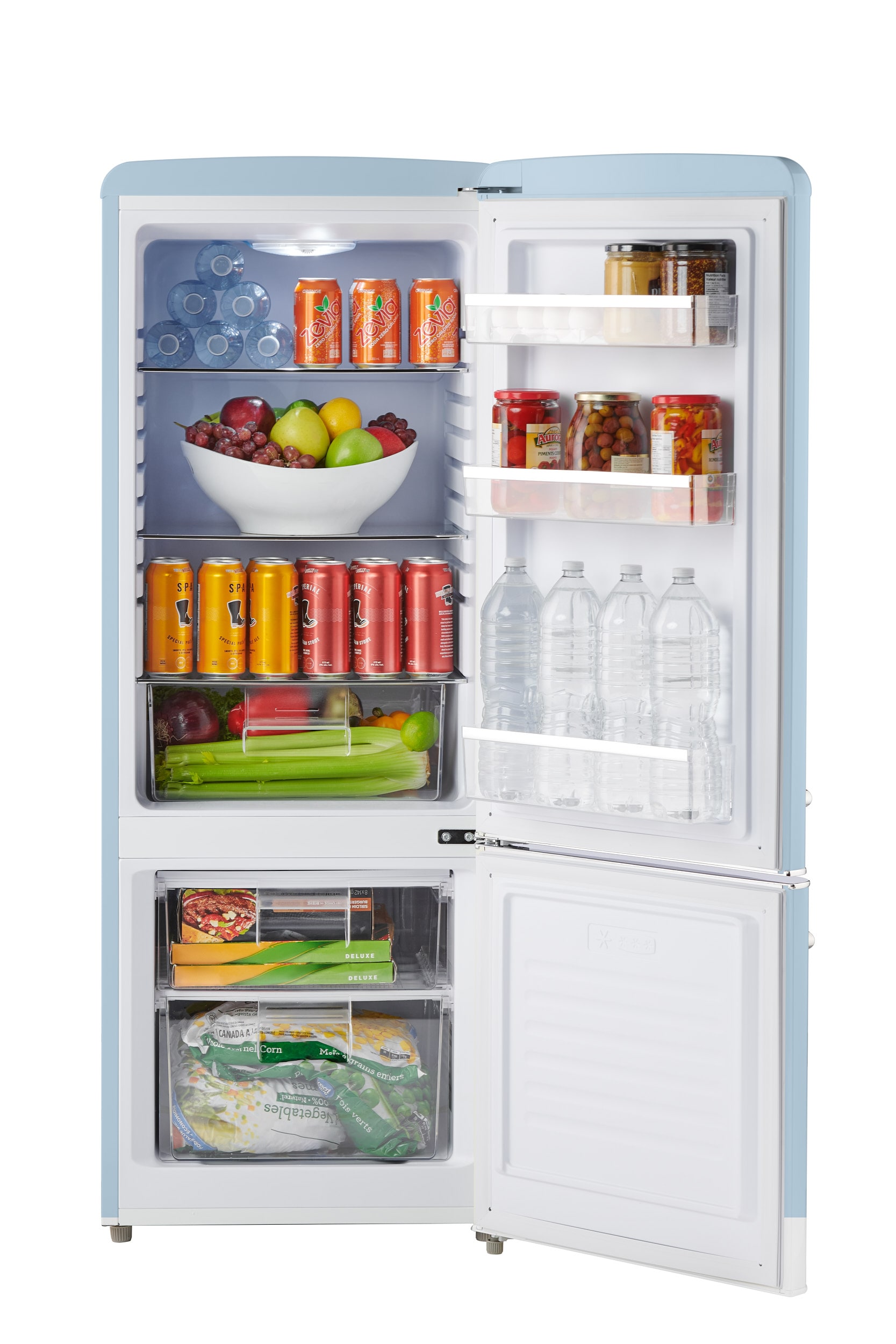 Refrigerador Retro FF1 de 7 pies cúbicos con congelador inferior de profundidad estándar en color azul claro con certificación ENERGY STAR