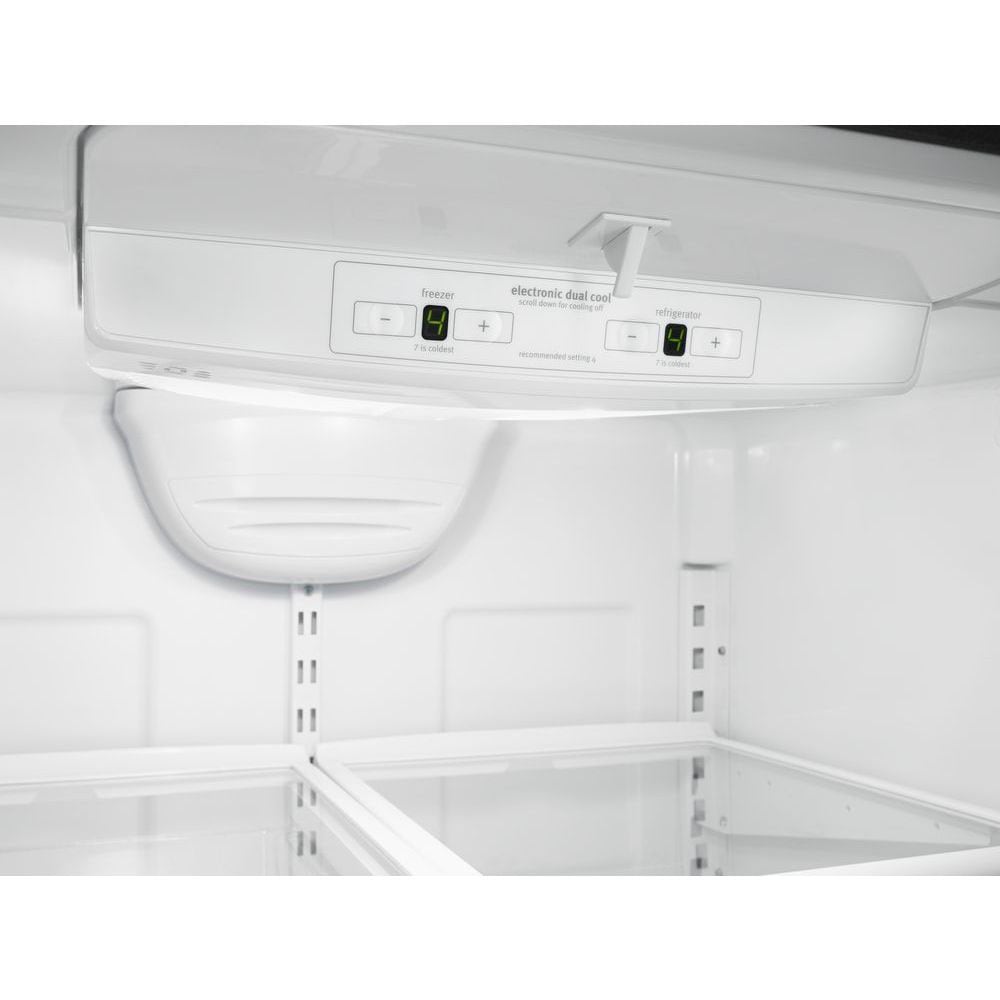 Refrigerador de fondo congelador estándar Whirlpool de 22.07 pies cúbicos con fabricador de hielo (Blanco) Certificado ENERGY STAR WRB322DMBW