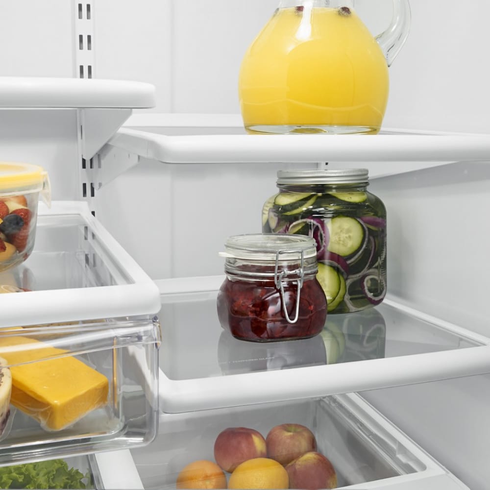 Refrigerador con Congelador Inferior de 22.07 pies cúbicos y Fabricador de Hielo en Acero Inoxidable Certificado por ENERGY STAR