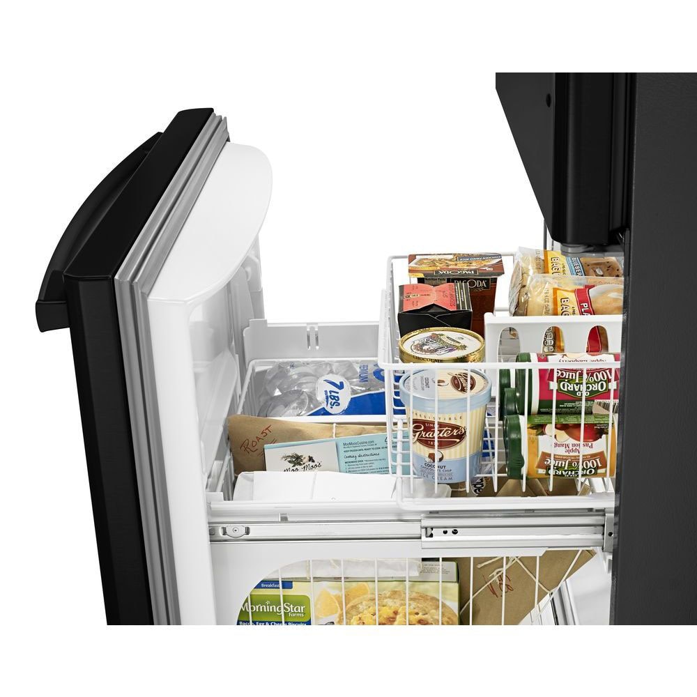 Refrigerador con congelador inferior de profundidad estándar de 18.6 pies cúbicos Amana, con opción de fabricador de hielo (se vende por separado) (Negro) ABB1924BRB