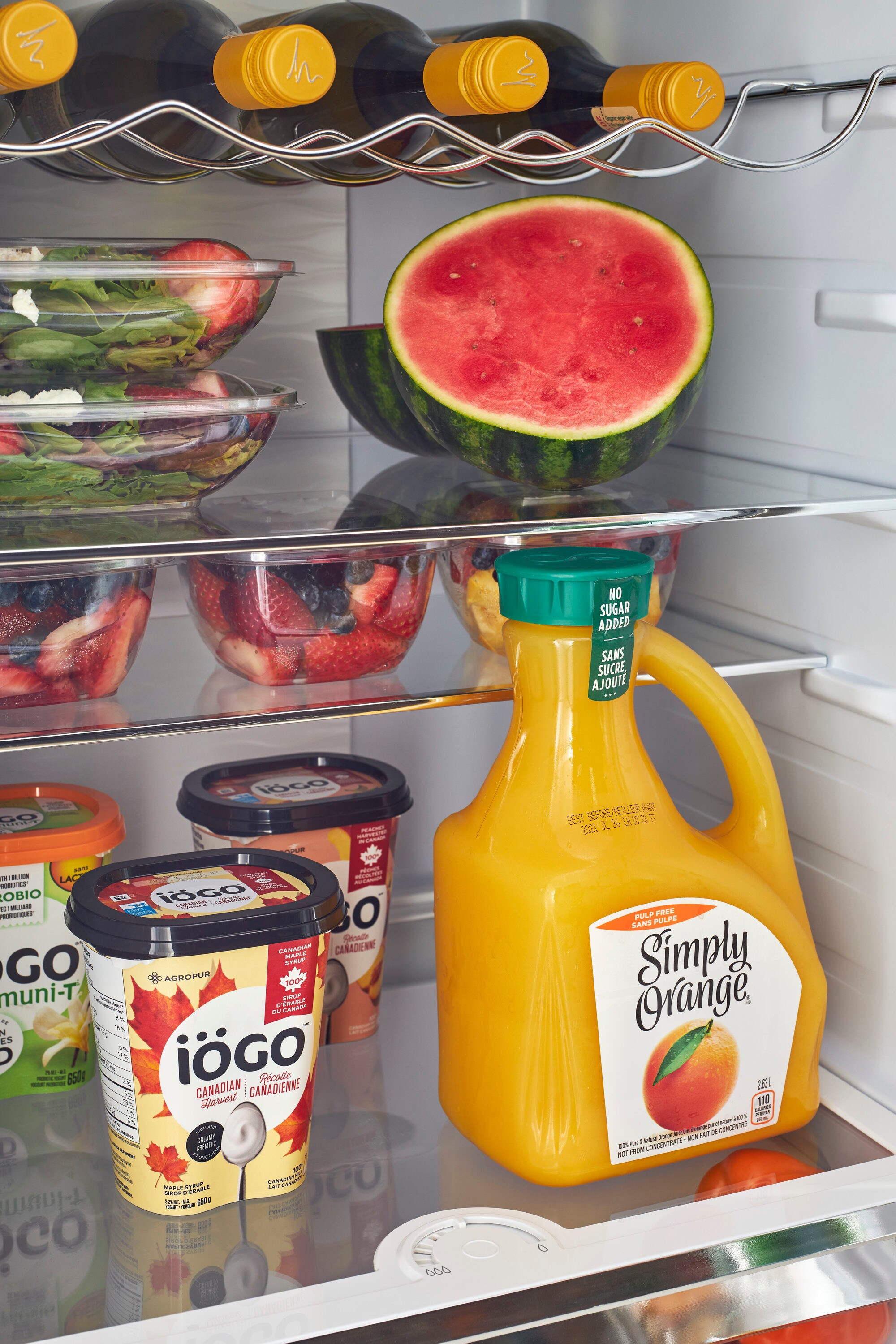 Refrigerador Retro Clásico ÚNICO de 11.7 pies cúbicos con congelador inferior de profundidad de mostrador en Negro Medianoche - Certificado ENERGY STAR