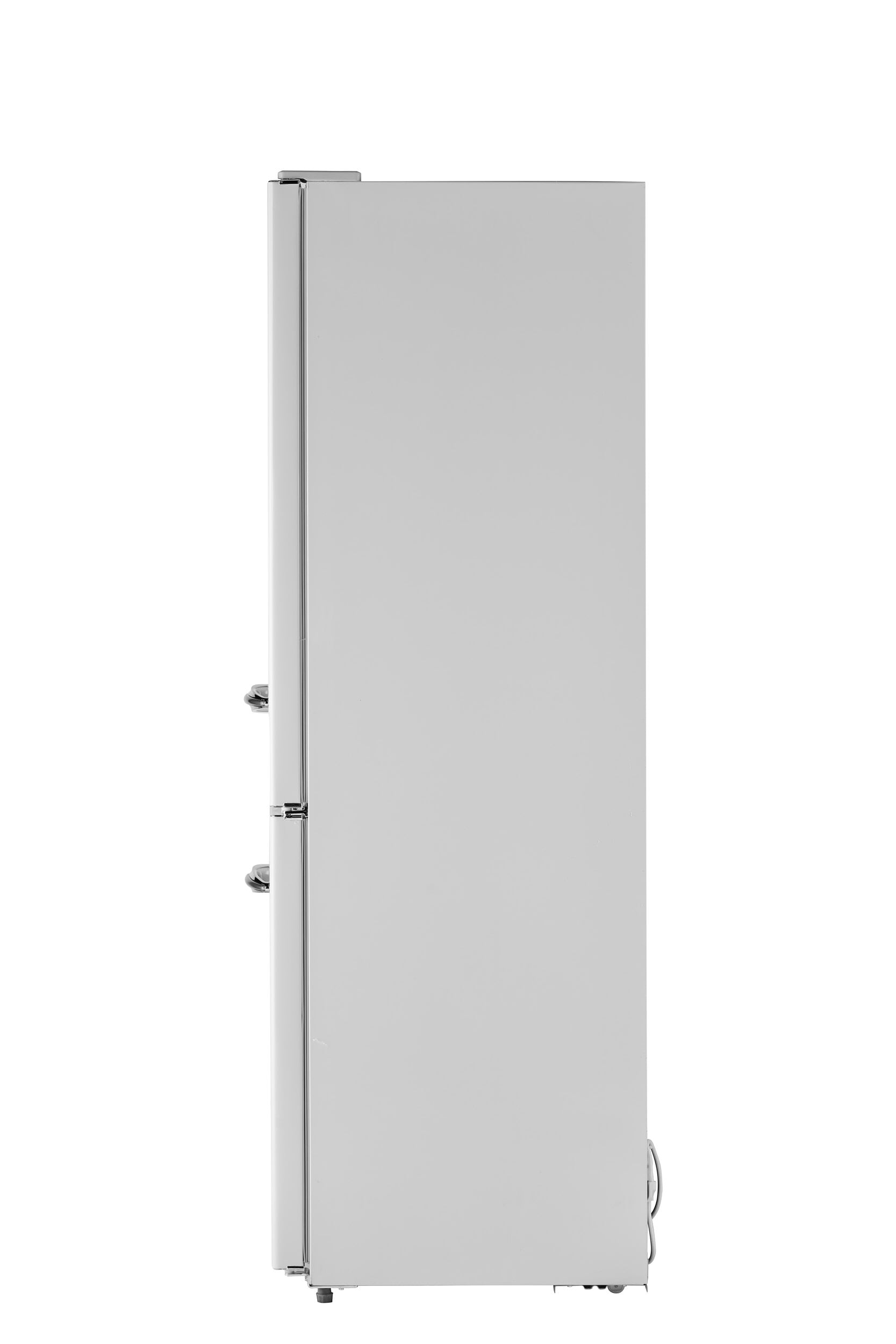 Refrigerador con congelador inferior de profundidad estándar de 11 pies cúbicos en blanco con estilo retro-moderno.