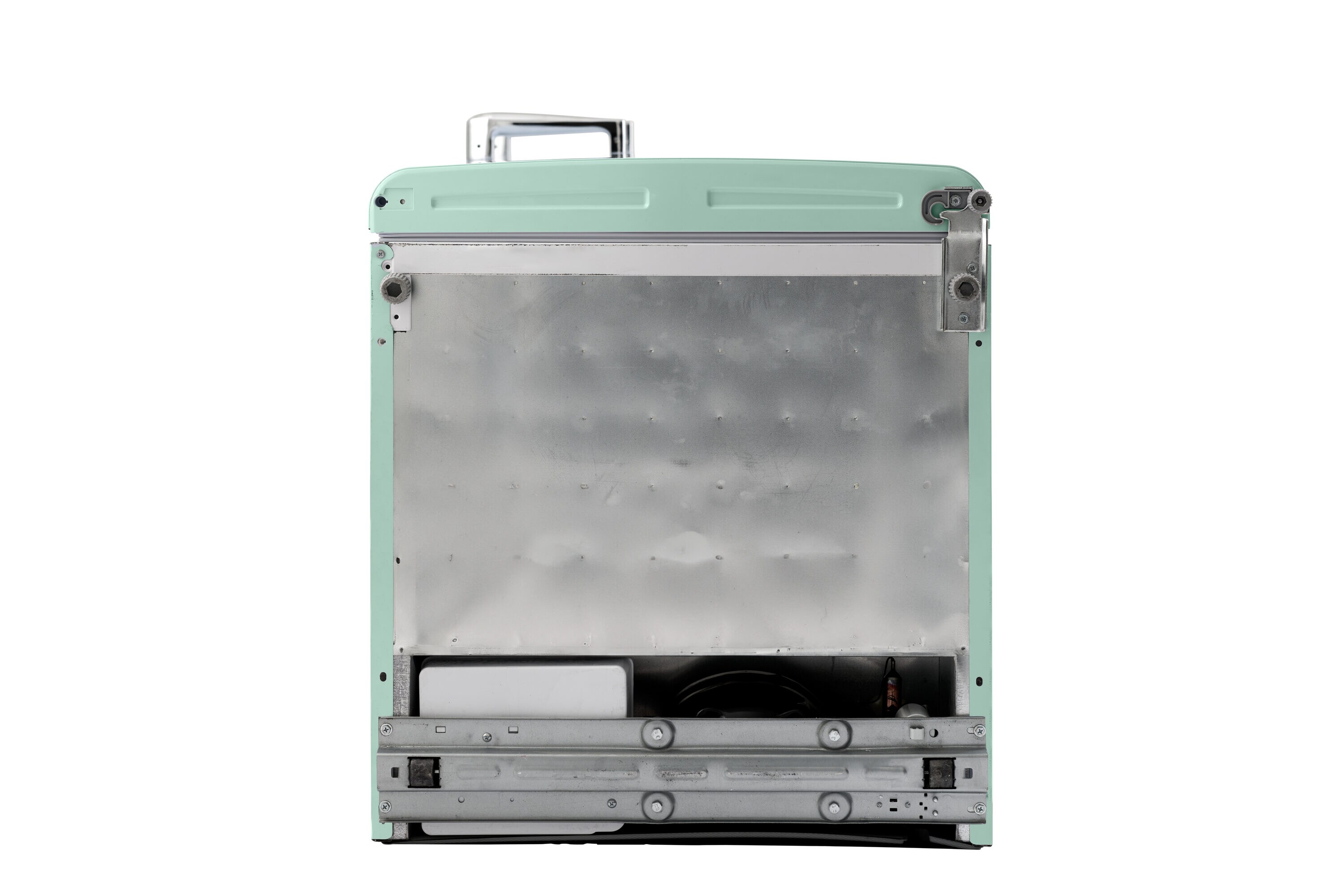 Refrigerador de fondo congelador estándar de 12 pies cúbicos en verde listo para el garaje con certificación ENERGY STAR.