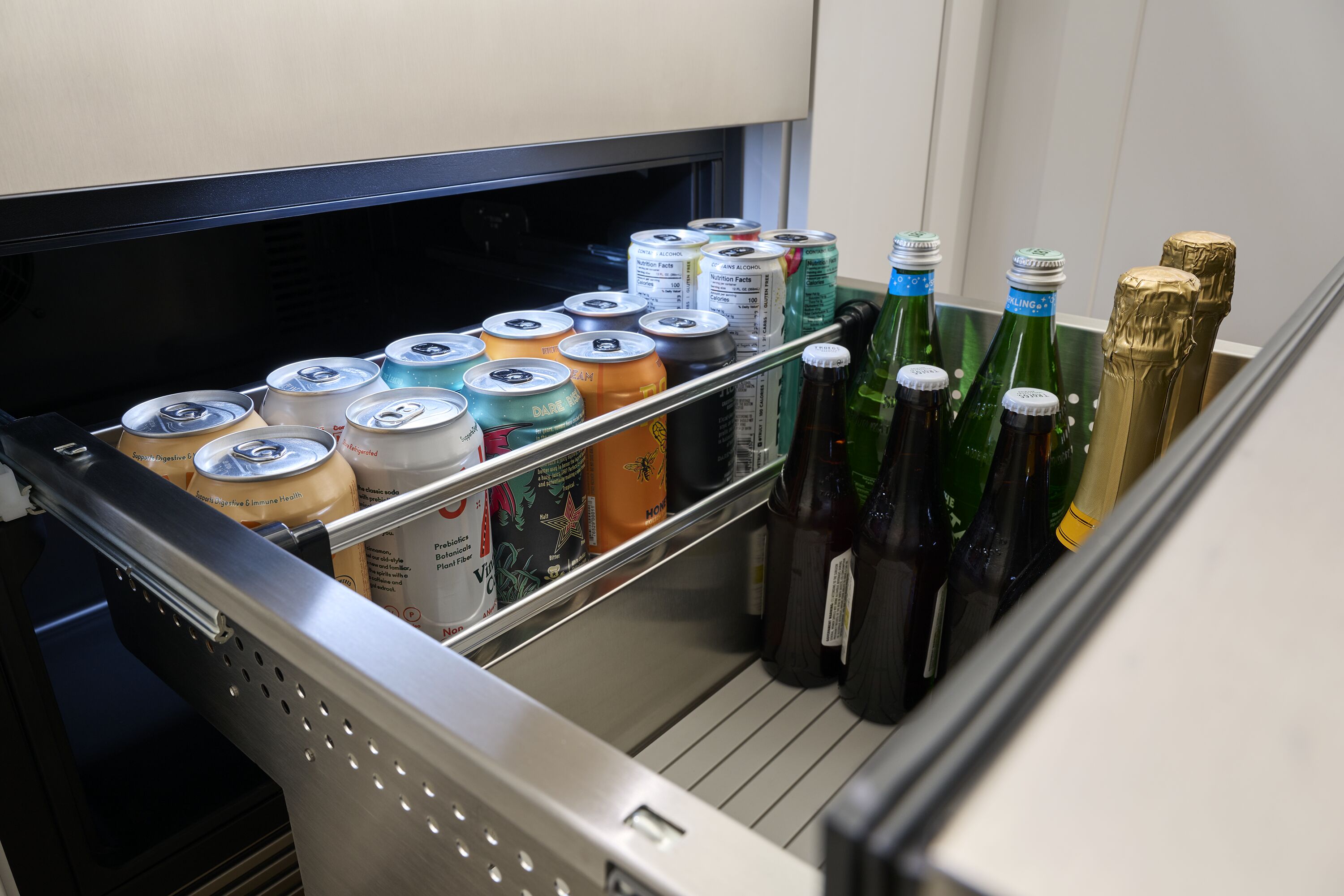 Refrigerador empotrado de 24 pulgadas de doble zona con 2 cajones Zephyr Presrv (Acero inoxidable)
