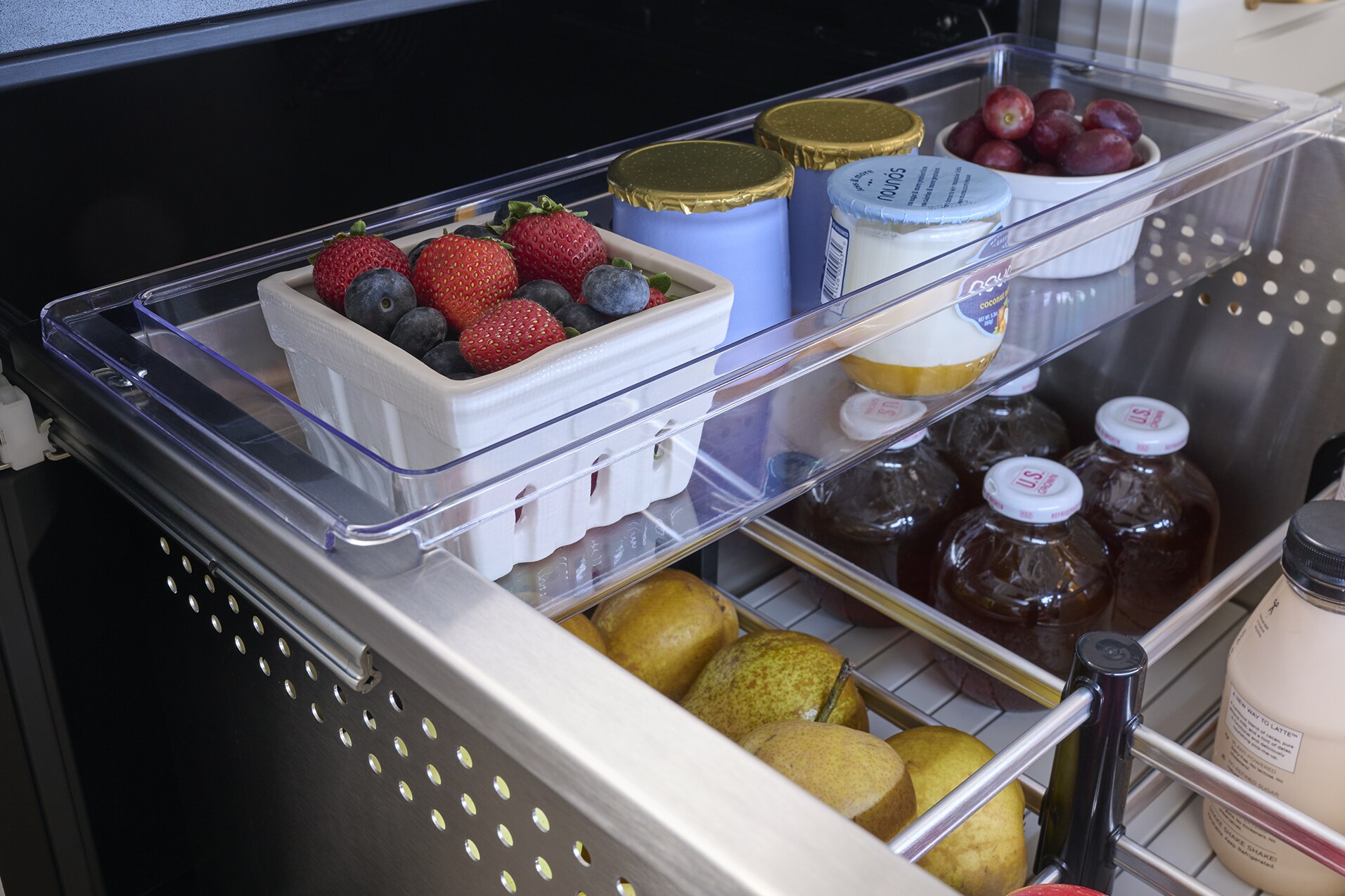 Refrigerador Empotrado de 24 pulgadas y 2 cajones para exteriores de doble zona Zephyr Presrv (Acero Inoxidable)