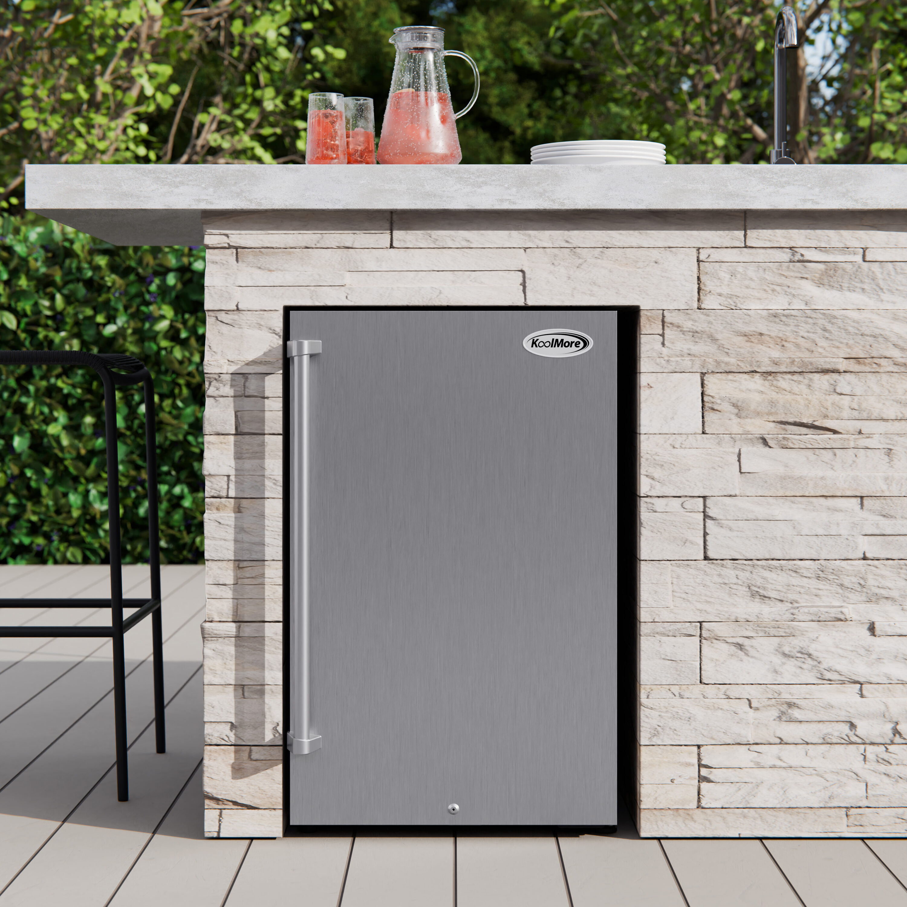 Refrigerador sin congelador para garaje listo de acero inoxidable de 4.4 pies cúbicos KoolMore OCR-44SS
