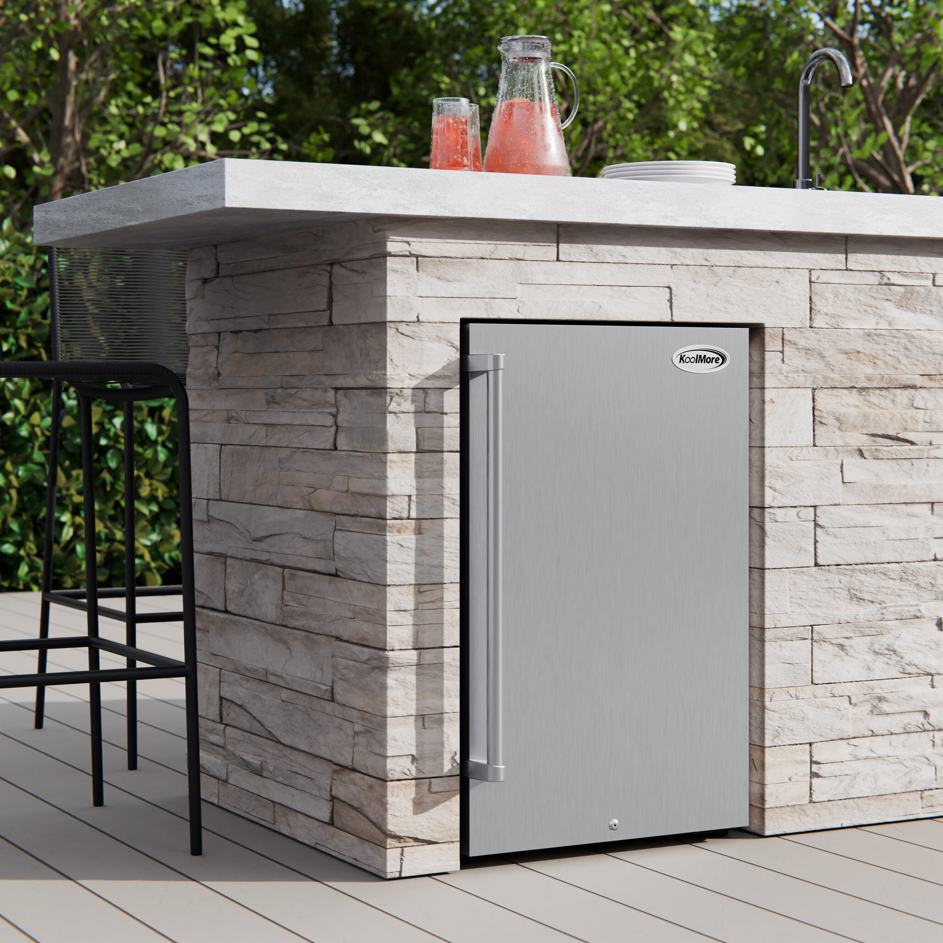 Refrigerador sin congelador para garaje listo de acero inoxidable de 4.4 pies cúbicos KoolMore OCR-44SS