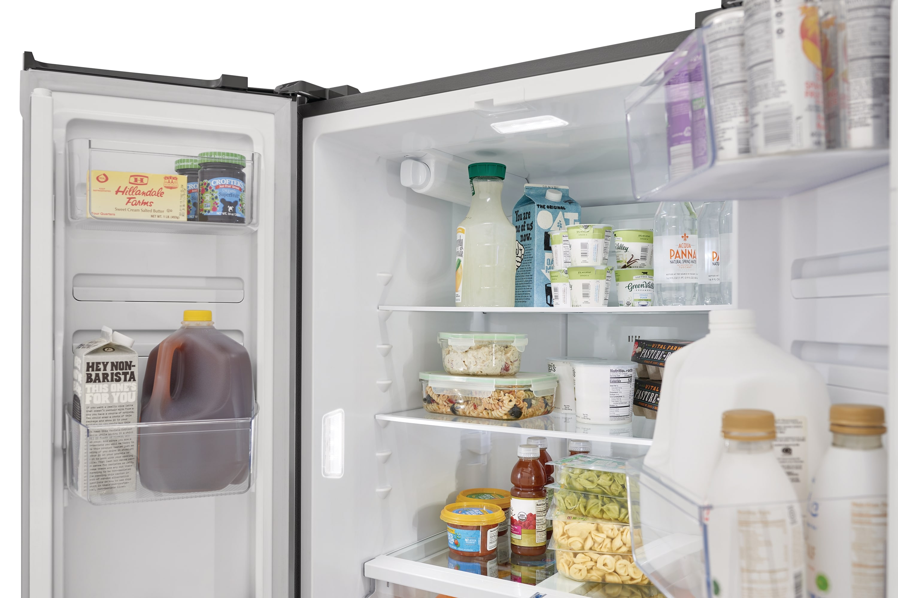 Refrigerador de puertas francesas de 3 puertas con fábrica de hielo y acabado en acero inoxidable resistente a las huellas dactilares, certificado ENERGY STAR y 17.6 pies cúbicos de profundidad de mostrador Frigidaire FRFG1723AV.