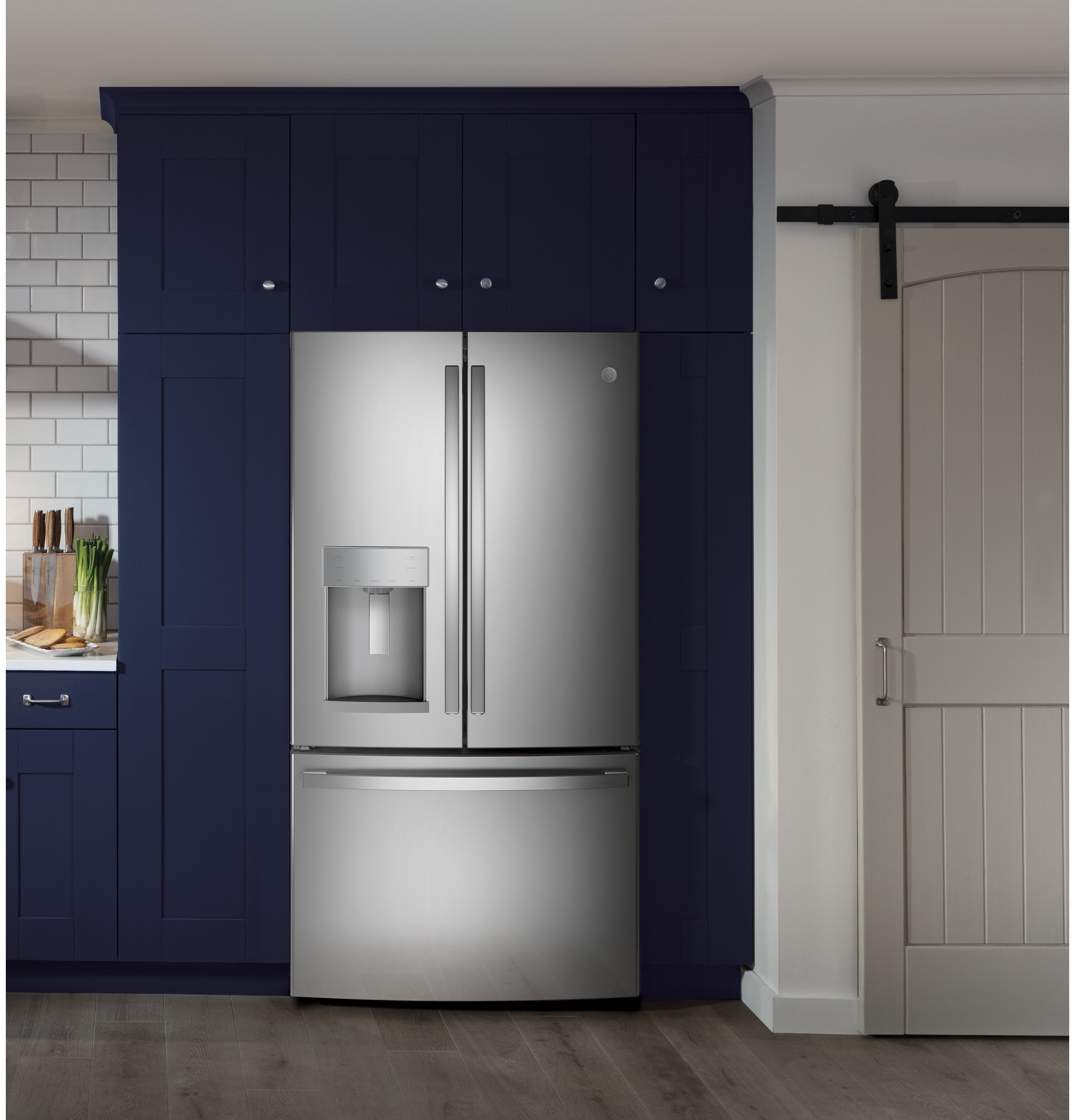 Refrigerador de Puerta Francesa de 3 Puertas de GE de 27.7 pies cúbicos de profundidad estándar con fabricador de hielo, dispensador de agua y hielo (Acero inoxidable) Certificado ENERGY STAR GFE28GYNFS