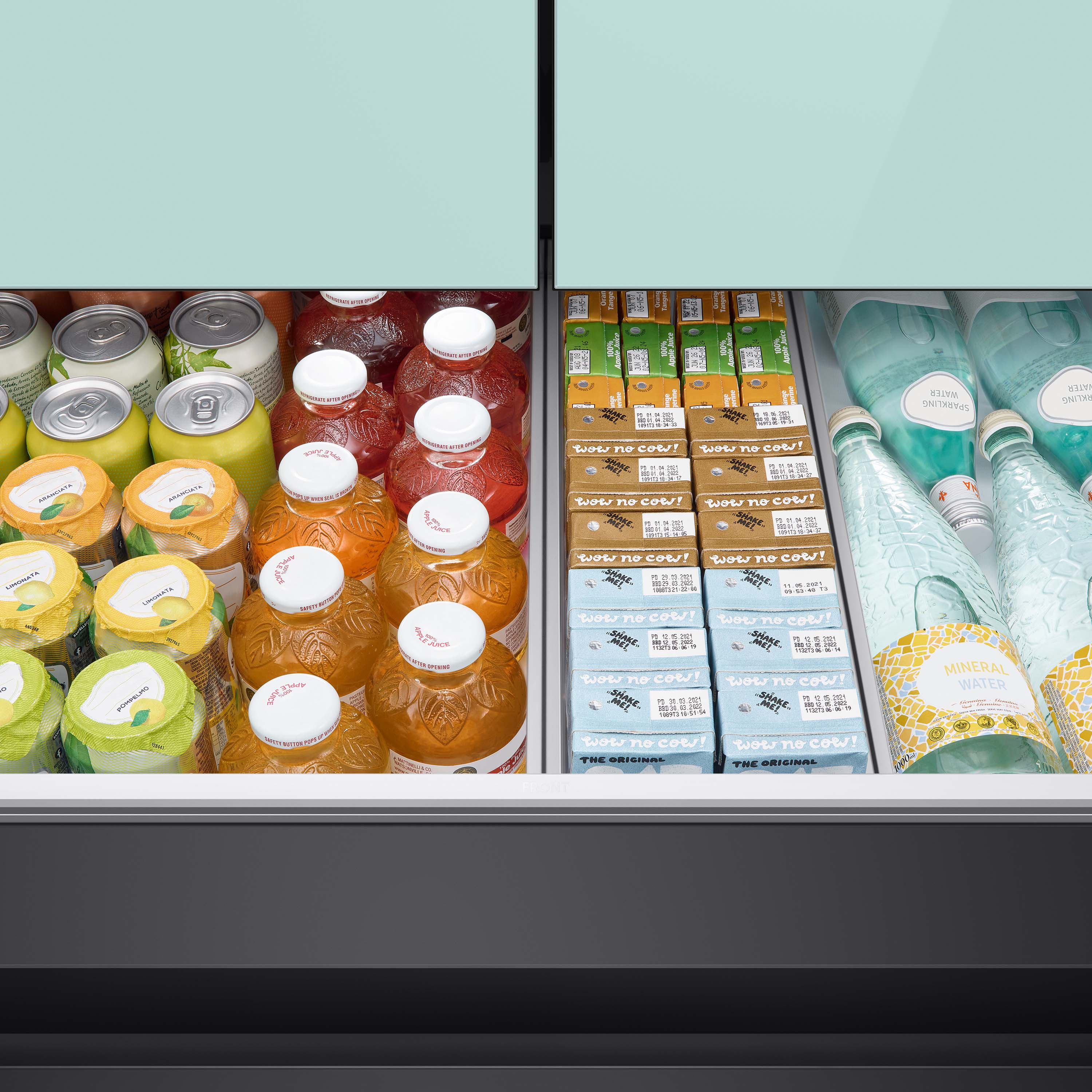 Refrigerador Francés de 4 puertas Samsung Bespoke de 28.8 pies cúbicos de profundidad estándar con doble fabricador de hielo, dispensador de agua y puerta dentro de puerta (Azul Mañanero con Paneles de Vidrio Blanco) Certificado ENERGY STAR RF29BB86004M