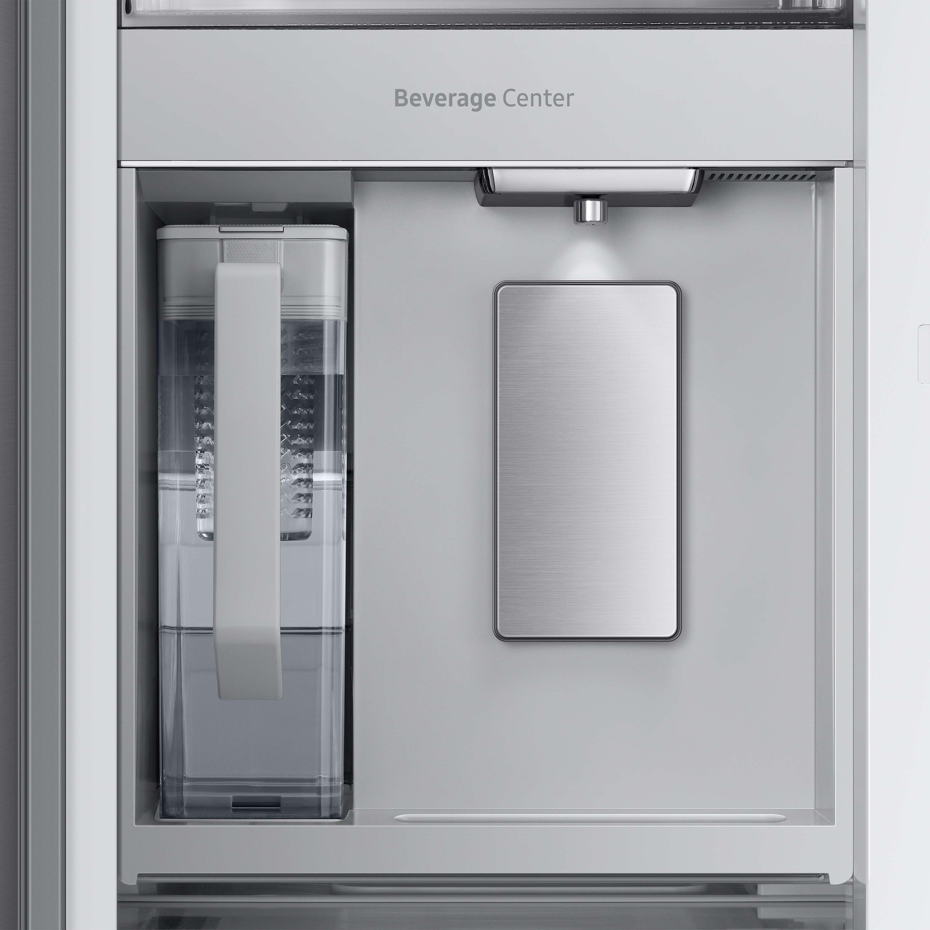 Refrigerador francés Samsung Bespoke de 30.1 pies cúbicos de profundidad estándar con 3 puertas inteligentes, fabricador doble de hielo con dispensador de agua y puerta dentro de puerta (paneles se venden por separado) certificado ENERGY STAR RF30BB6600AP