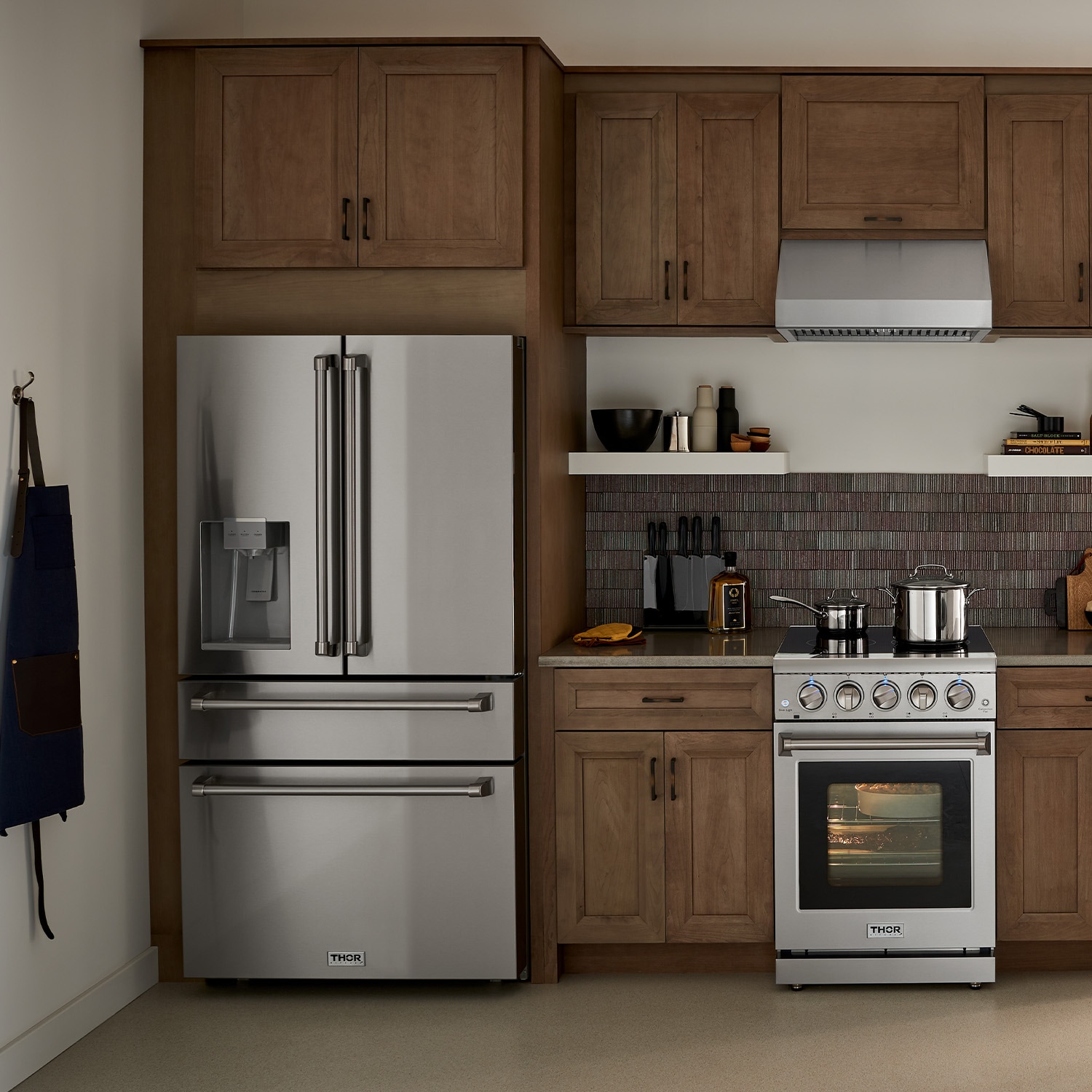 Refrigerador francés de 4 puertas de acero inoxidable de 22 pies cúbicos de profundidad de mostrador de thor kitchen con fabricante de hielo y dispensador de agua e hielo (Certificado ENERGY STAR) TRF3601FD.