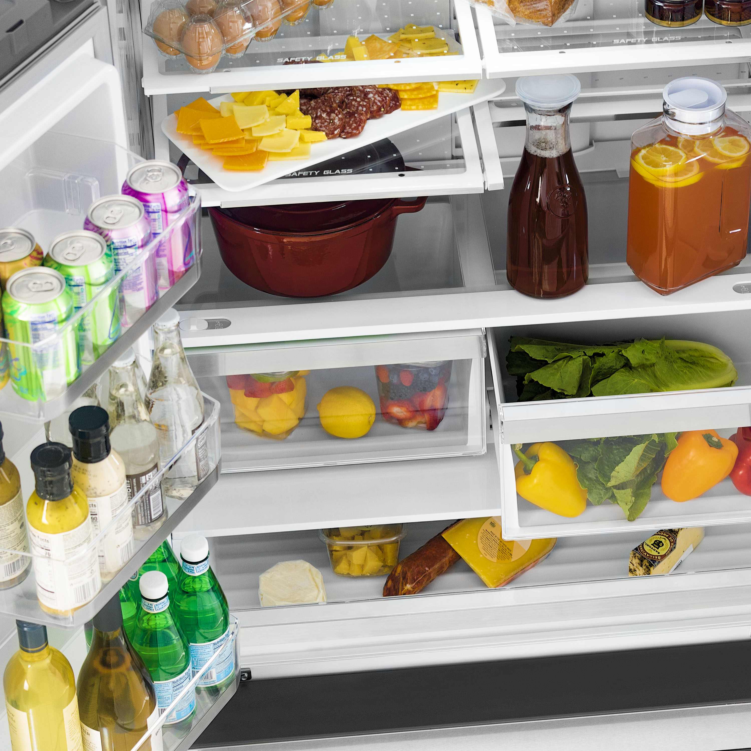 Refrigerador de Puertas Francesas de 4 Puertas de ZLINE KITCHEN & BATH de 22.5 pies cúbicos de Profundidad de Mostrador con Fabricador de Hielo (Acero Inoxidable Resistente a las Huellas Dactilares con Detalles Negros Mate) Certificado ENERGY STAR RFMZ-36-MB