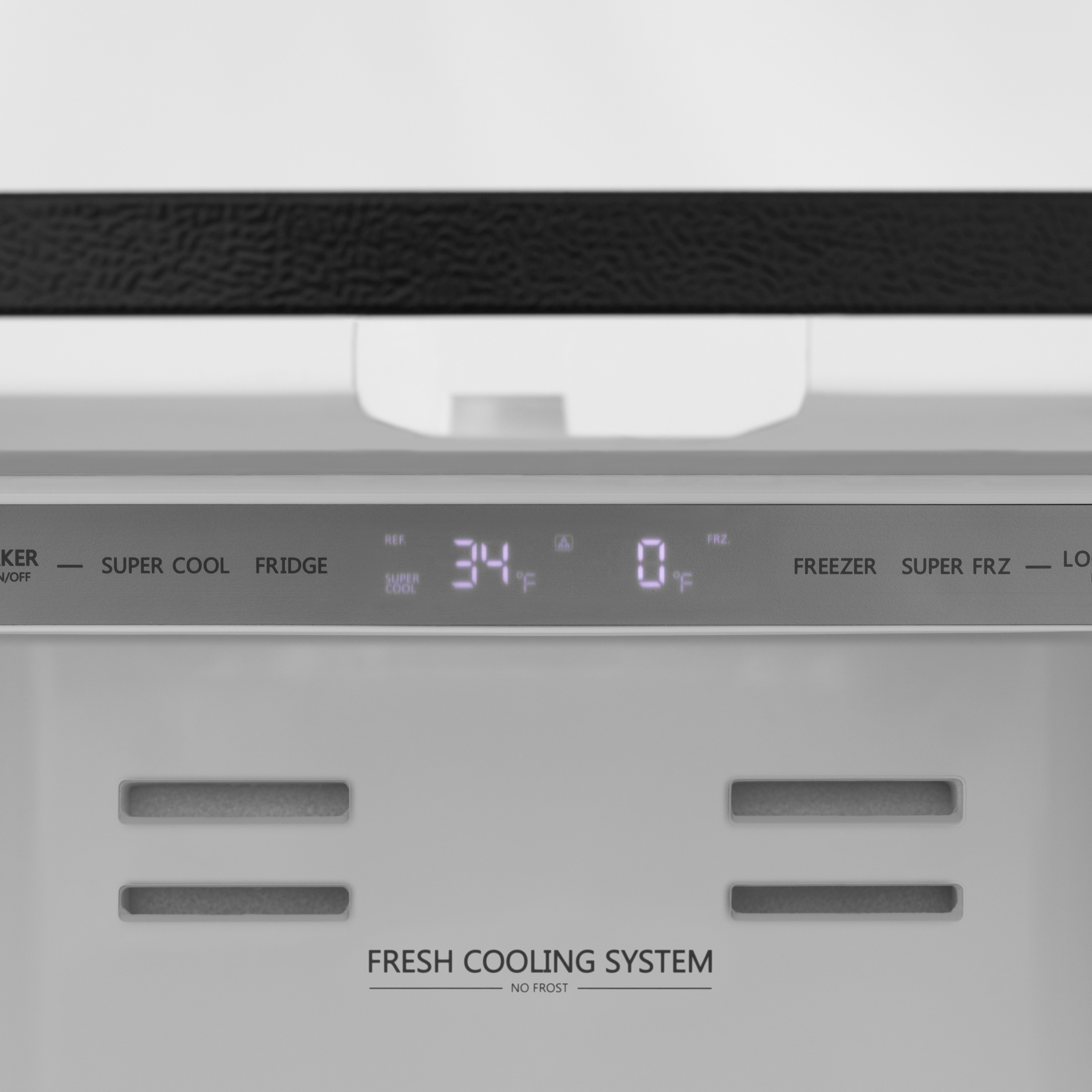 Refrigerador de Puertas Francesas de 4 Puertas de ZLINE KITCHEN & BATH de 22.5 pies cúbicos de Profundidad de Mostrador con Fabricador de Hielo (Acero Inoxidable Resistente a las Huellas Dactilares con Detalles Negros Mate) Certificado ENERGY STAR RFMZ-36-MB